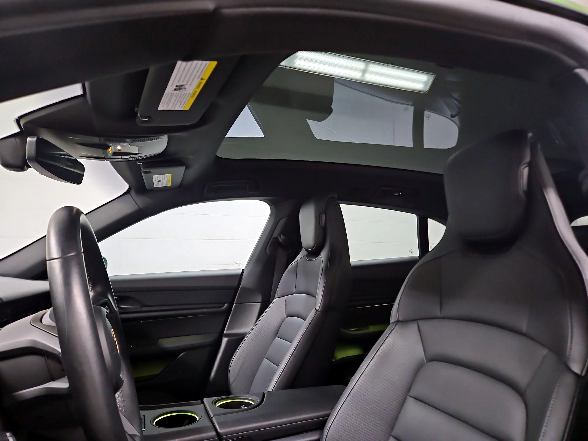 Thumbnail: 2023 Porsche Taycan - 18