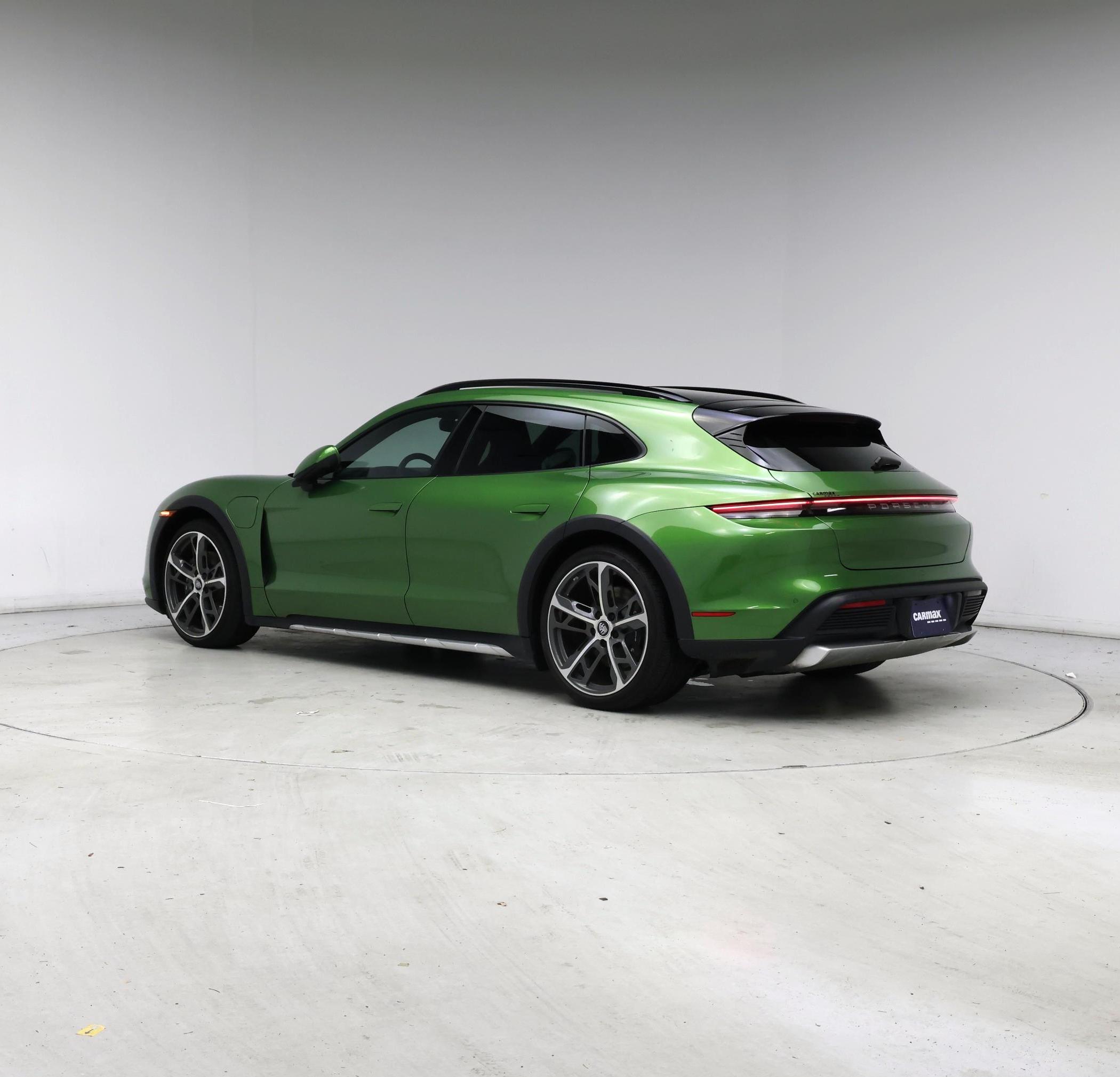 Thumbnail: 2023 Porsche Taycan - 2