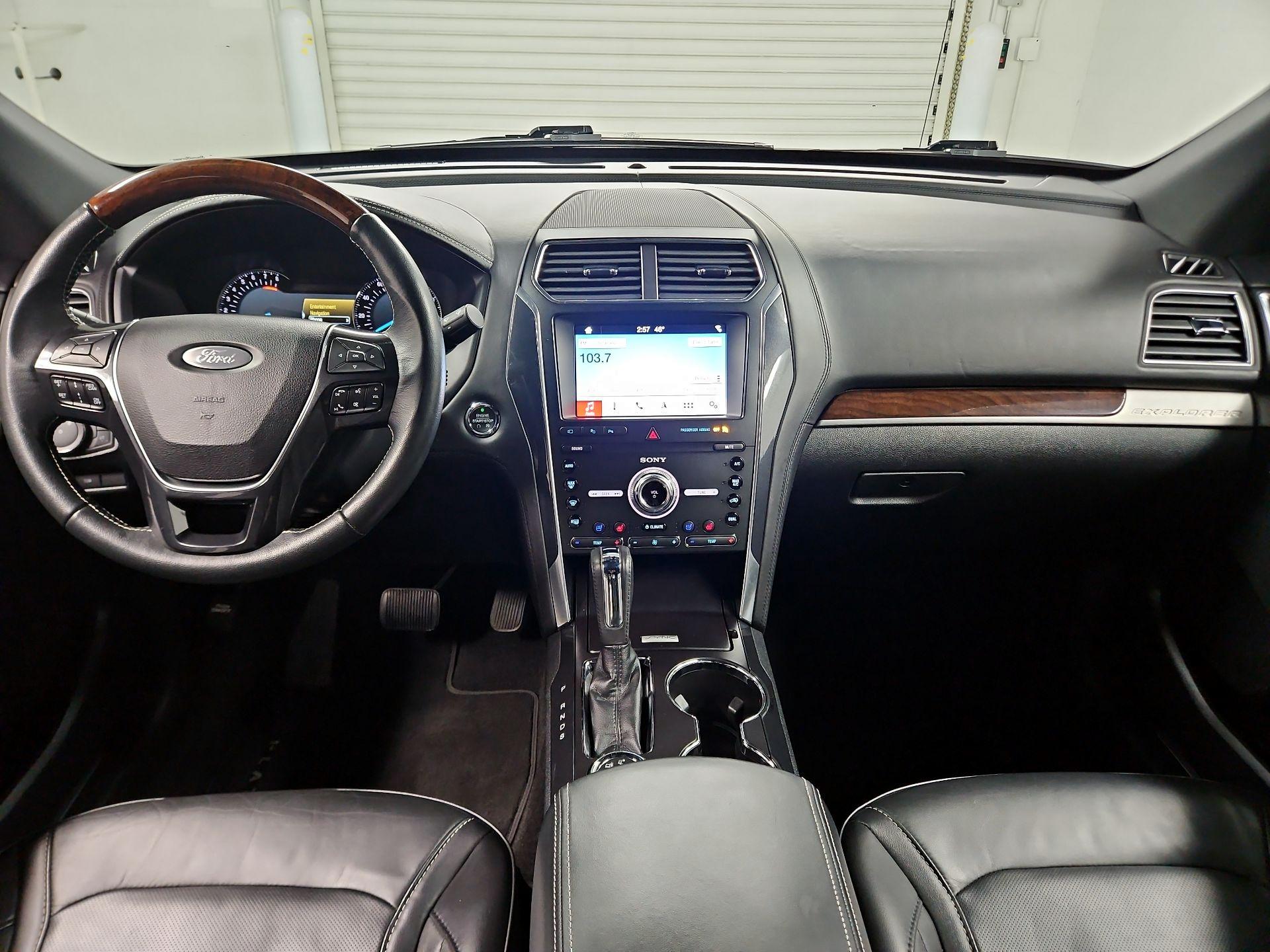 Thumbnail: 2019 Ford Explorer - 9