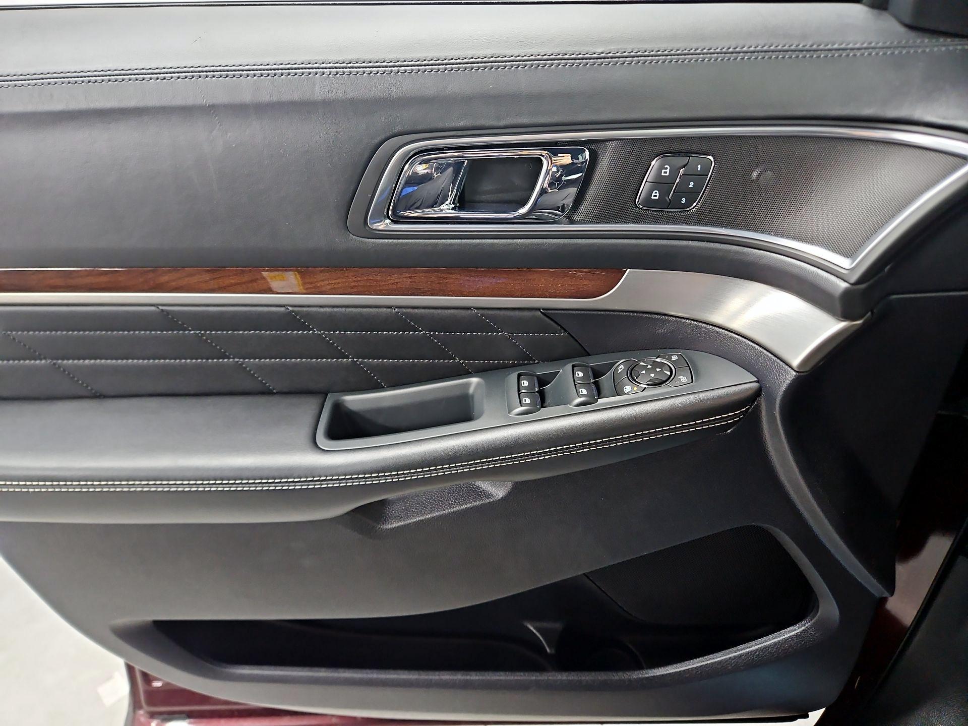 Thumbnail: 2019 Ford Explorer - 12