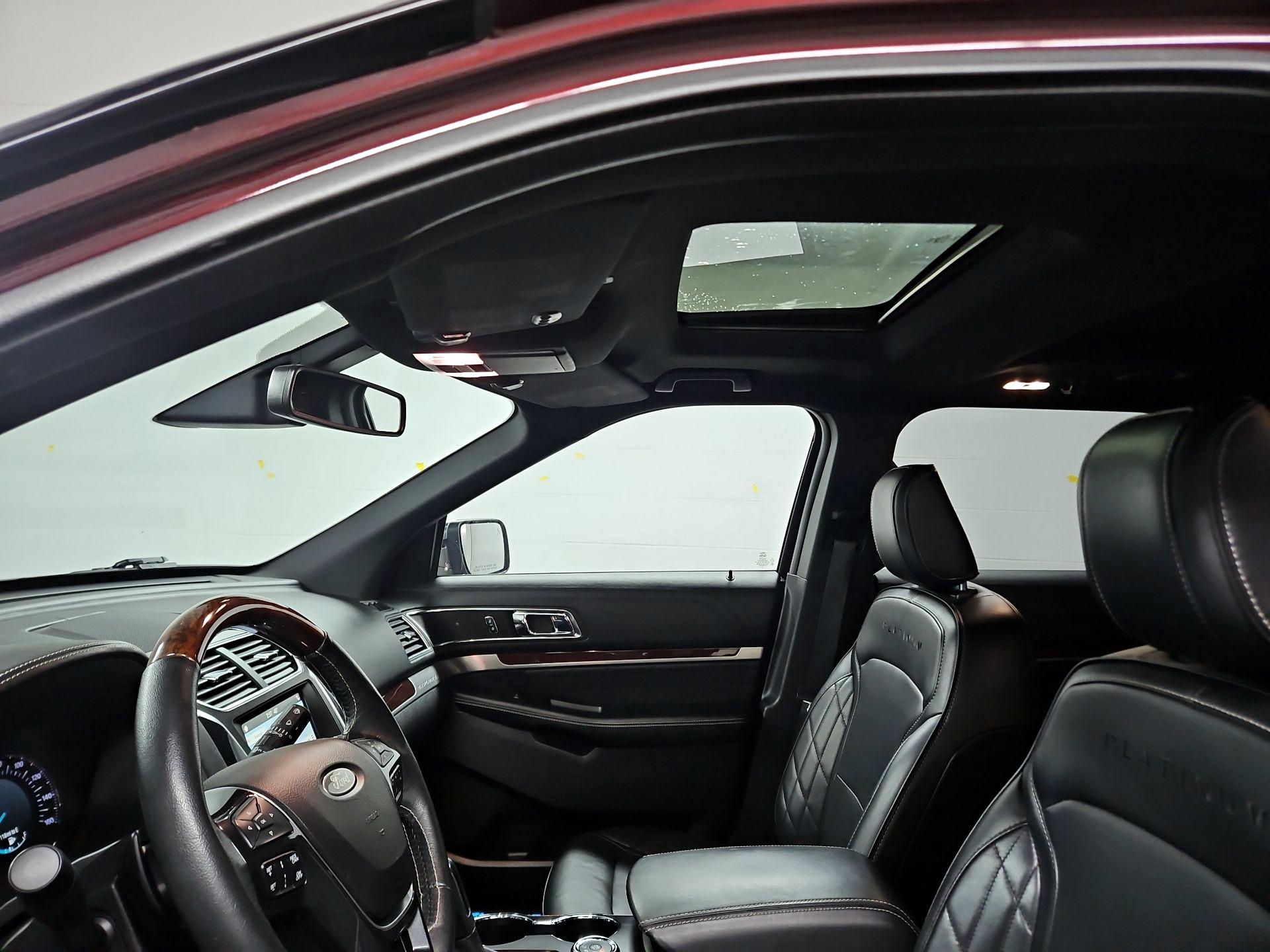 Thumbnail: 2019 Ford Explorer - 20