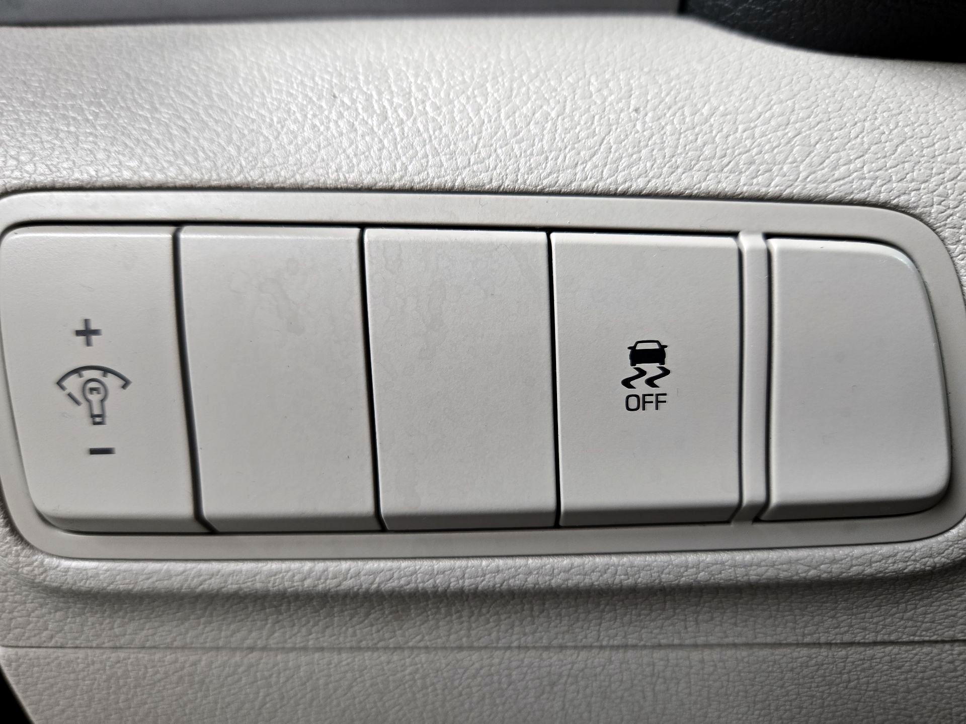 Thumbnail: 2018 Hyundai Tucson - 13