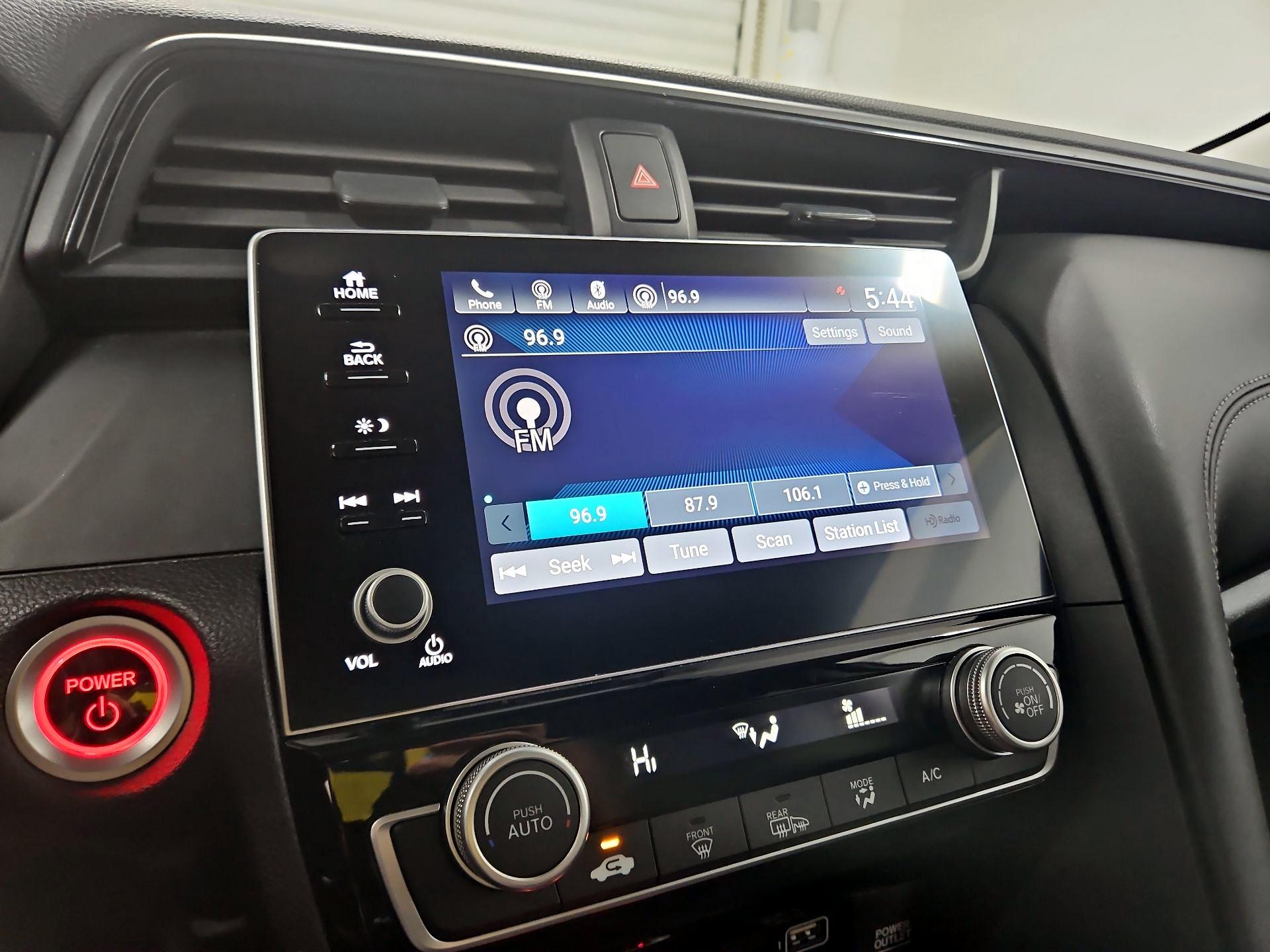 Thumbnail: 2020 Honda Insight - 15