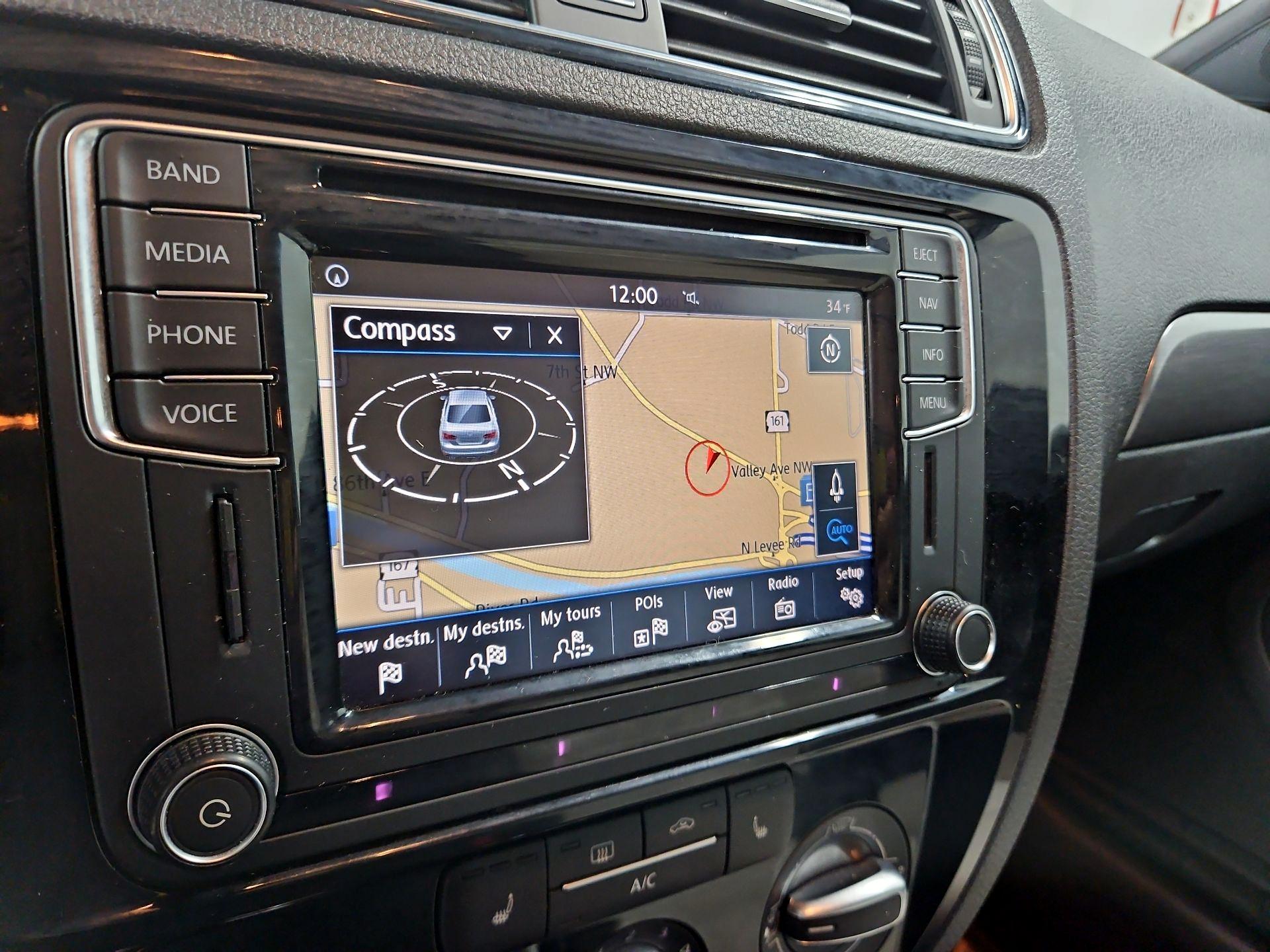 Thumbnail: 2016 Volkswagen Jetta - 14