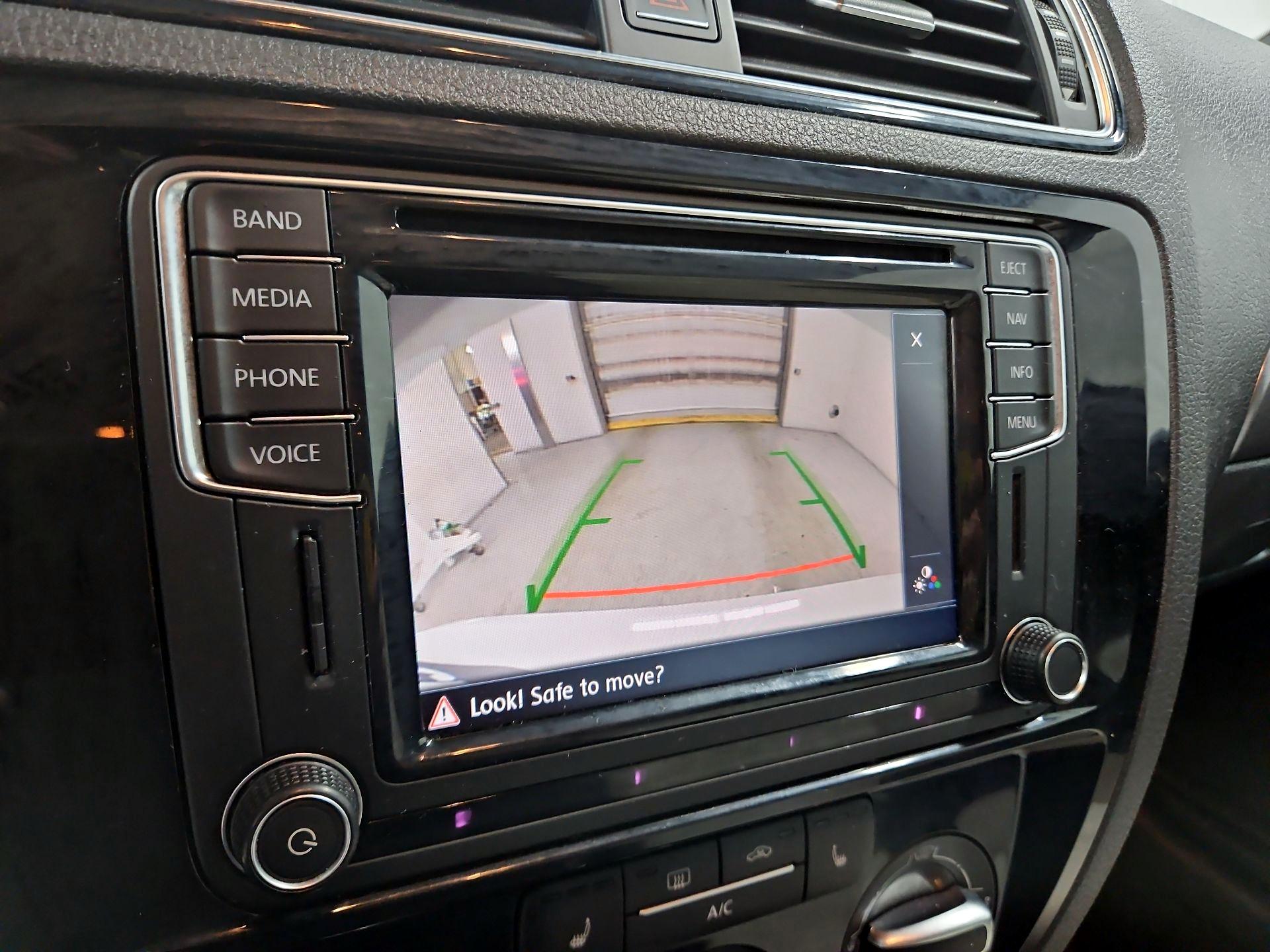 Thumbnail: 2016 Volkswagen Jetta - 15