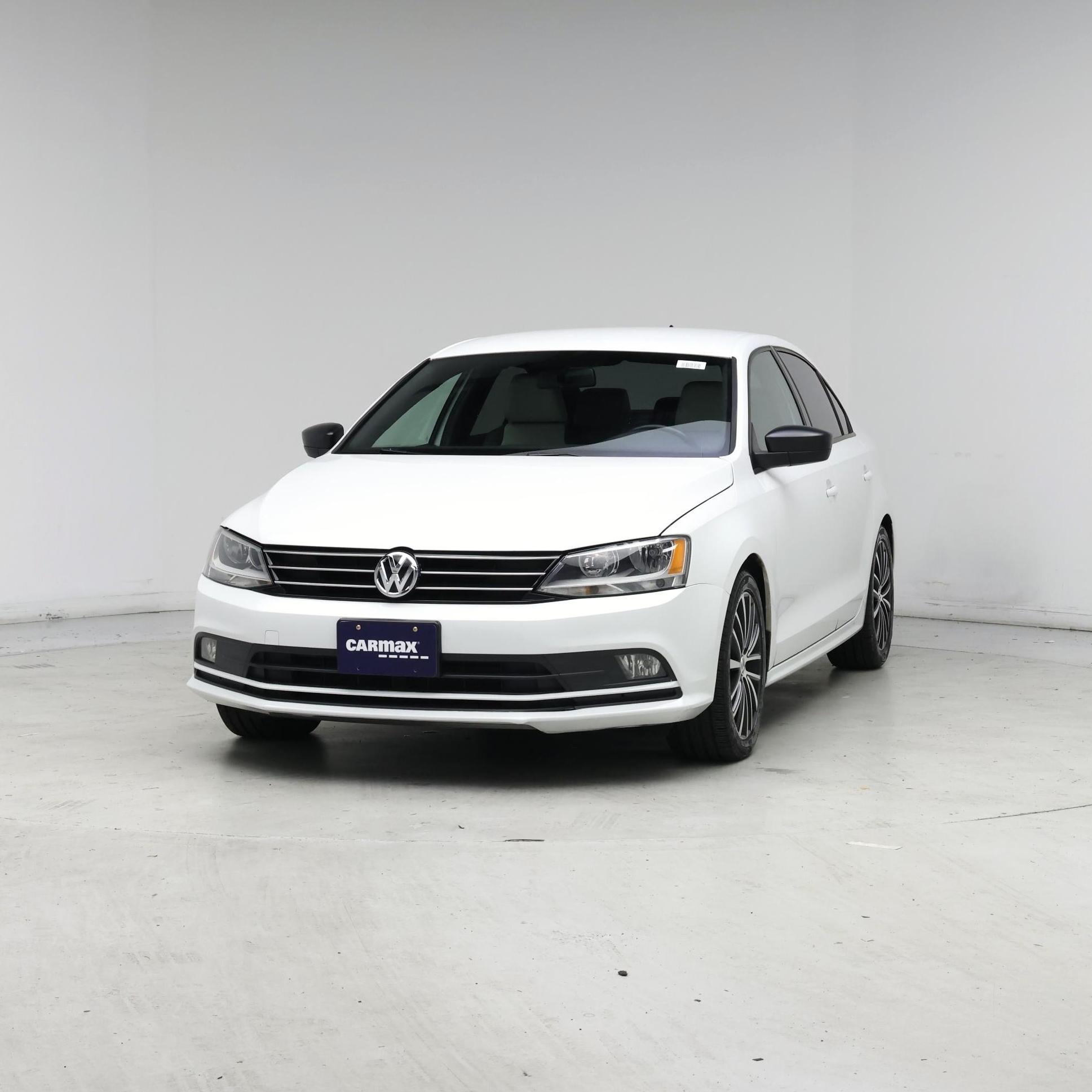 Thumbnail: 2016 Volkswagen Jetta - 4
