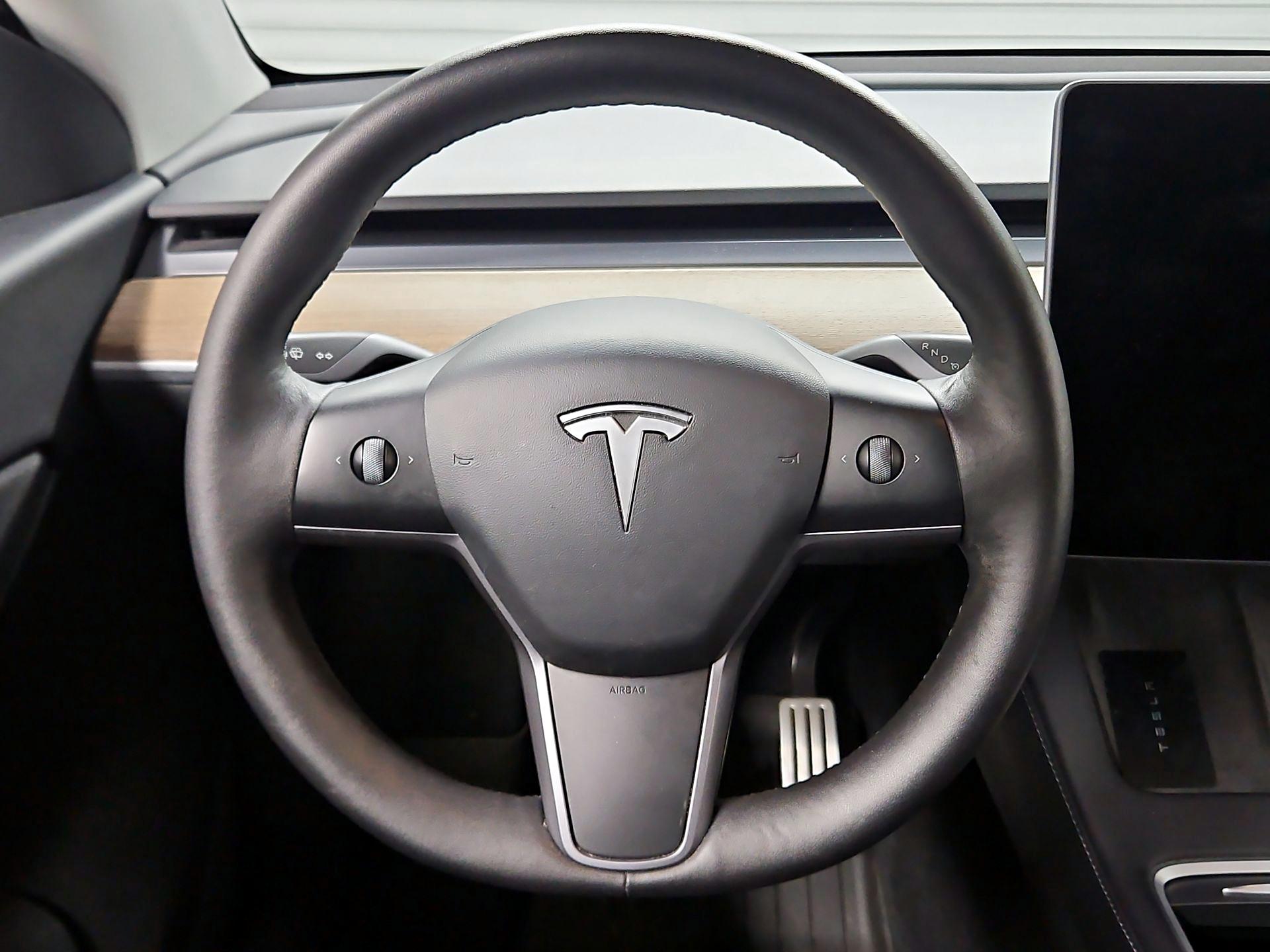 Thumbnail: 2022 Tesla Model Y - 10