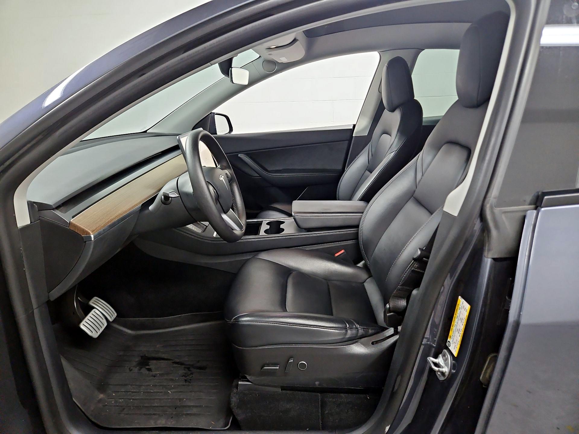 Thumbnail: 2022 Tesla Model Y - 11