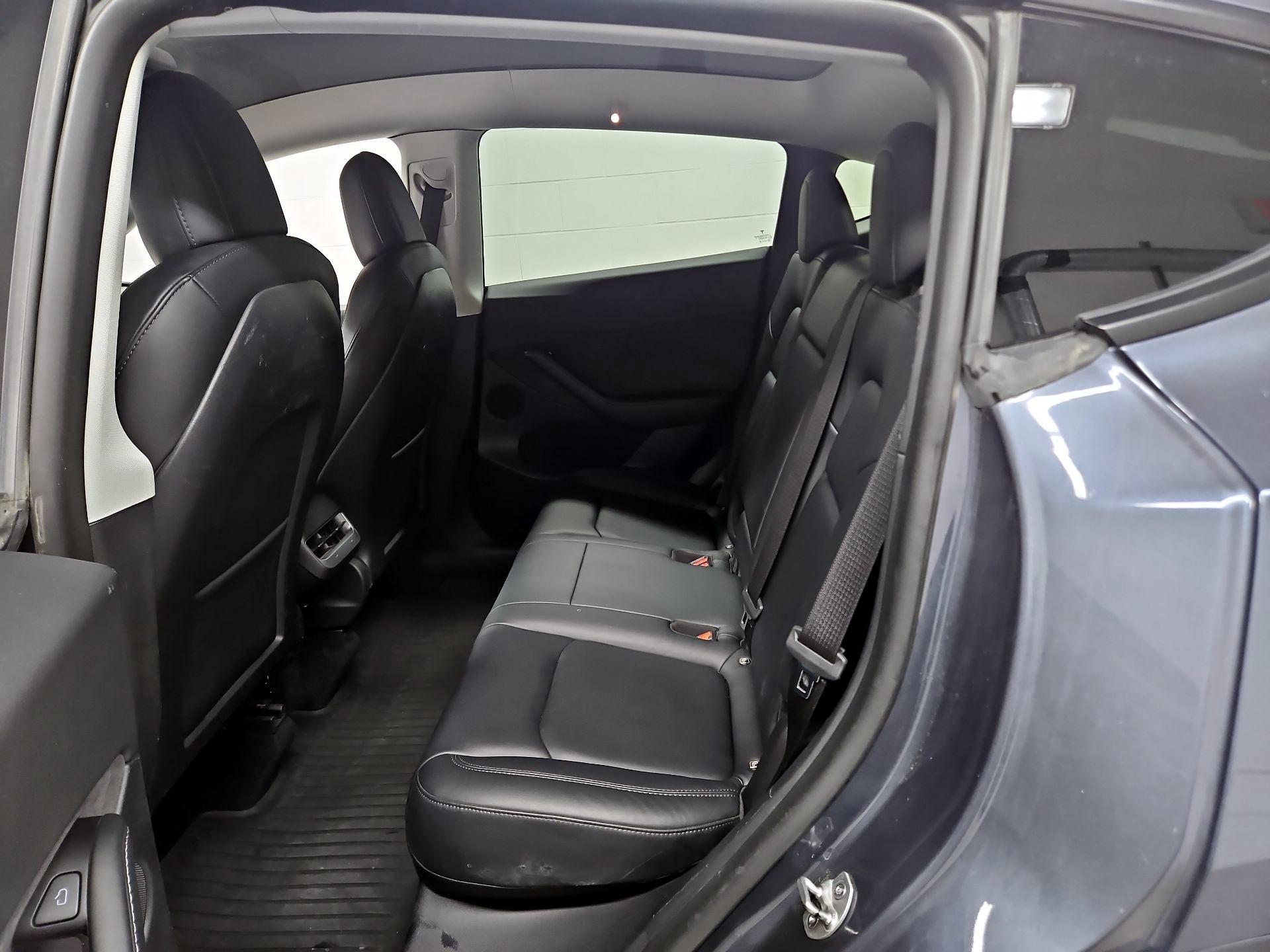 Thumbnail: 2022 Tesla Model Y - 19