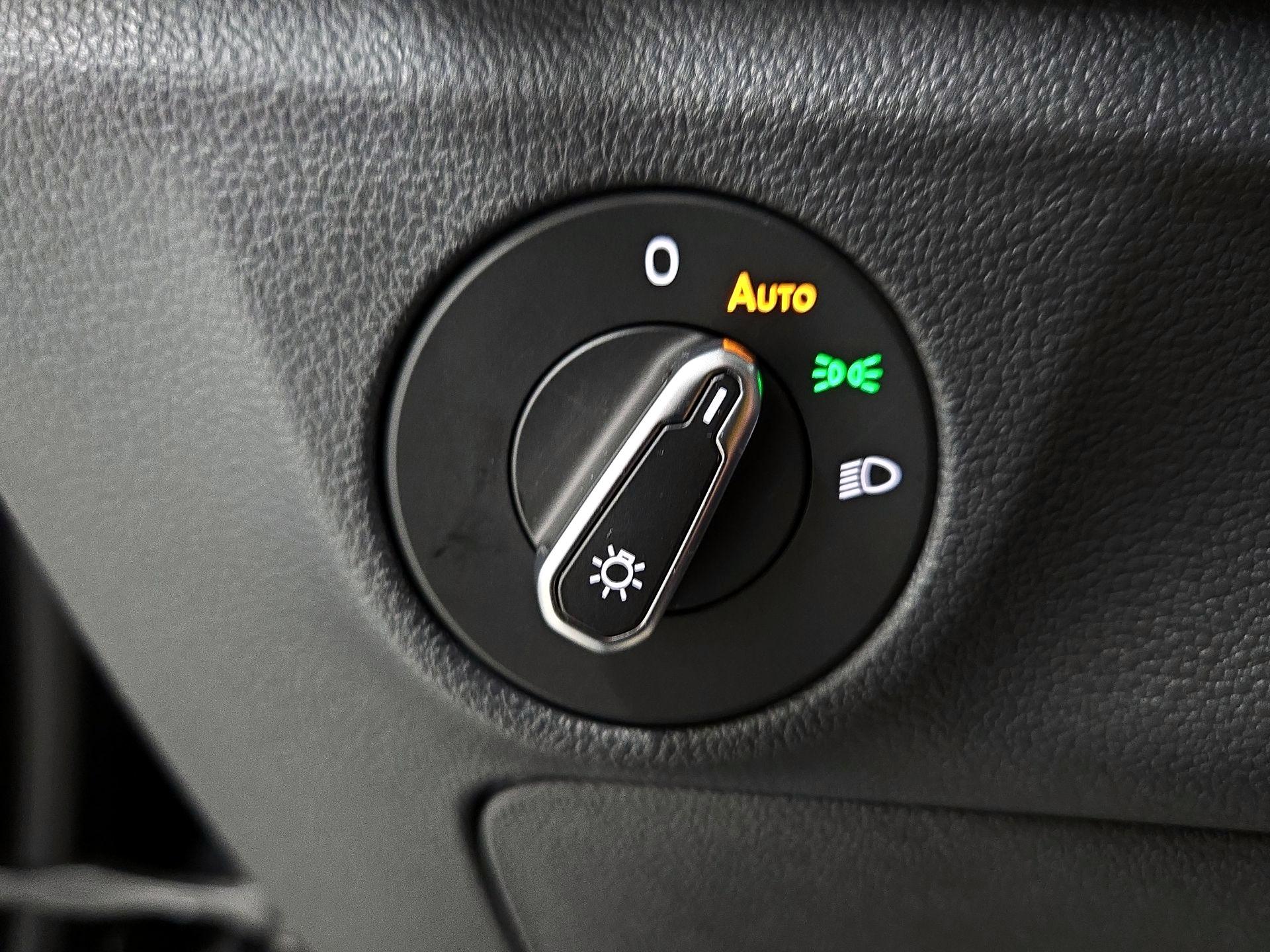 Thumbnail: 2024 Volkswagen Jetta - 13