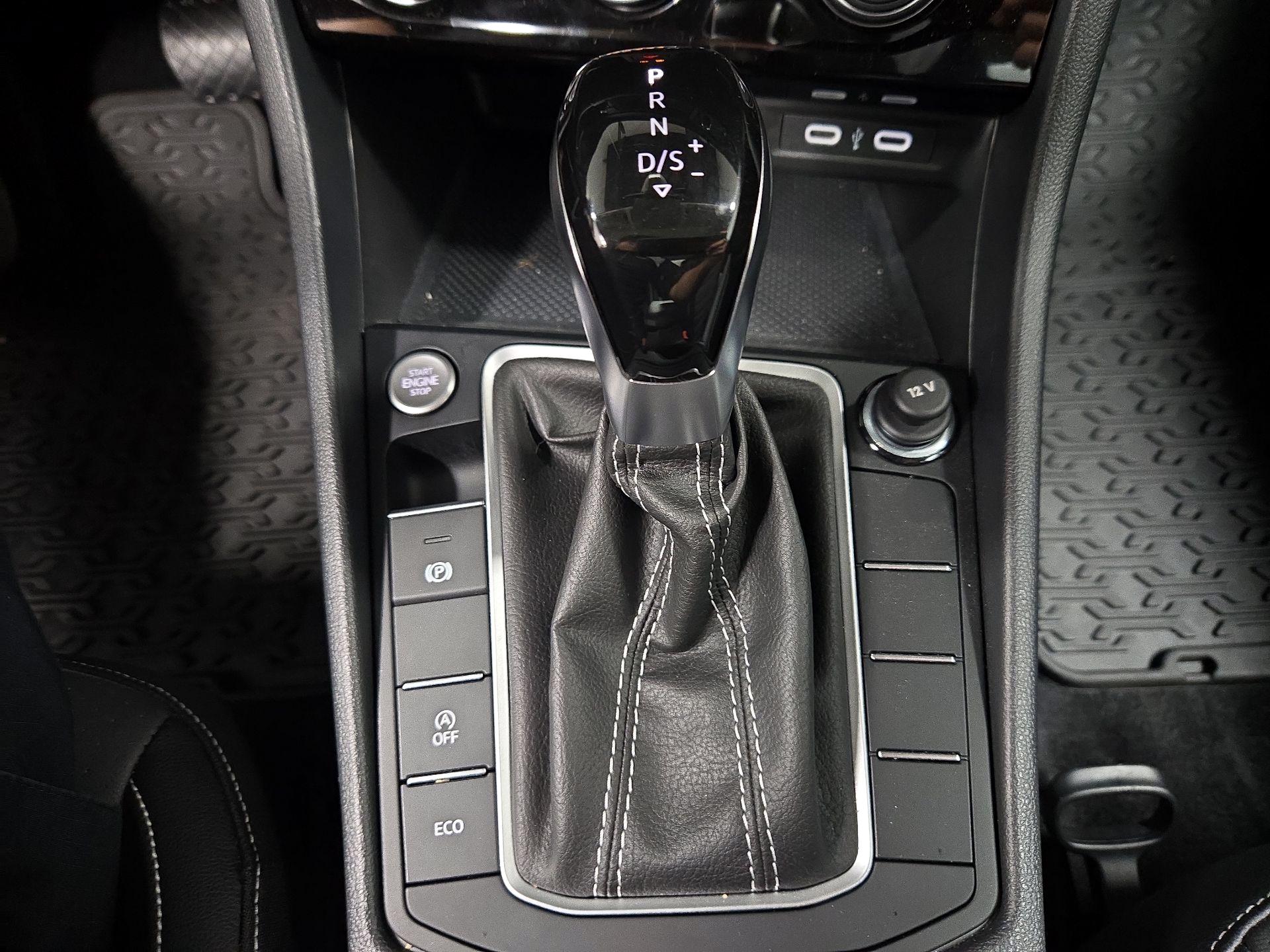 Thumbnail: 2024 Volkswagen Jetta - 17