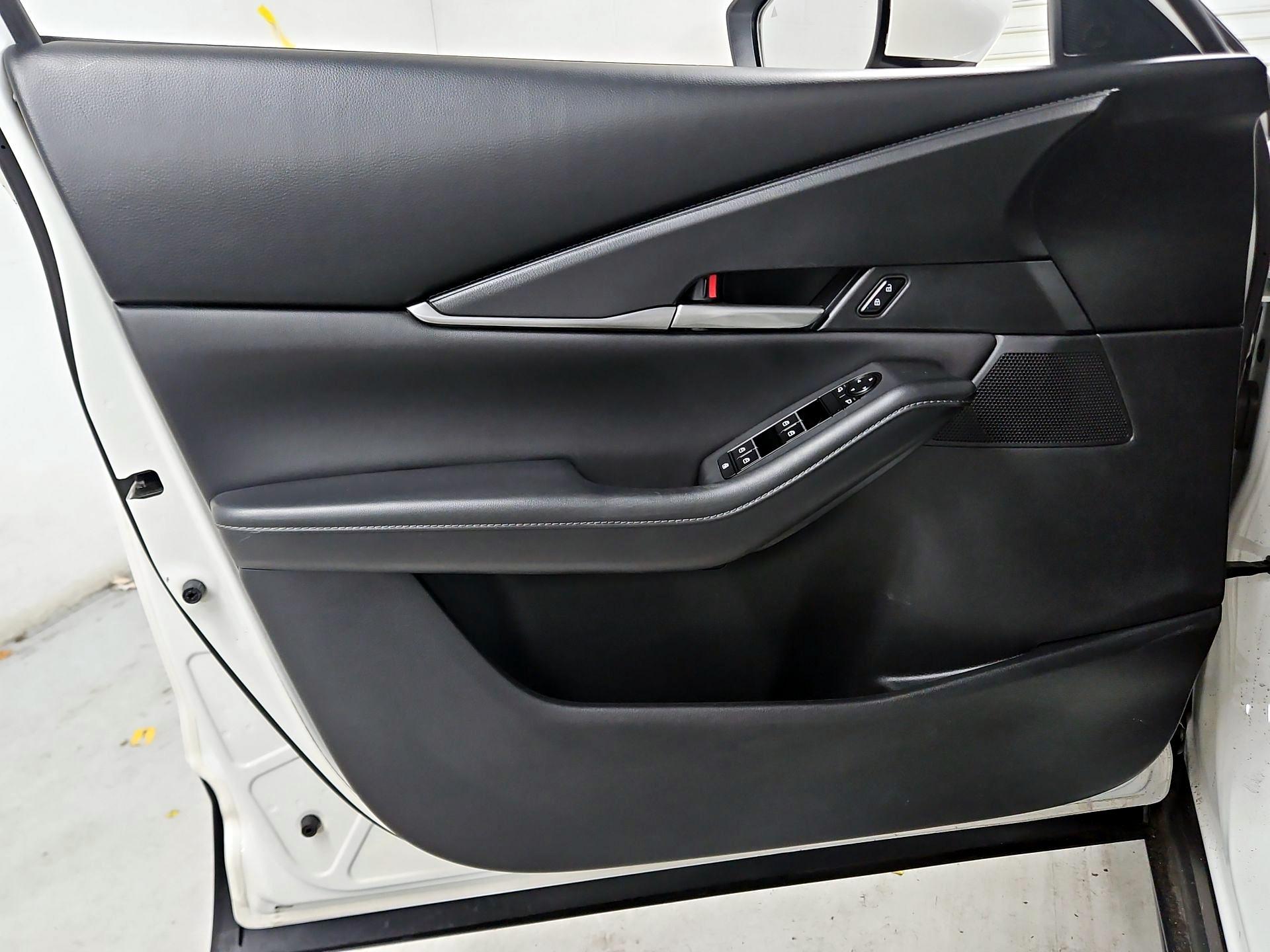 Thumbnail: 2023 Mazda CX-30 - 12