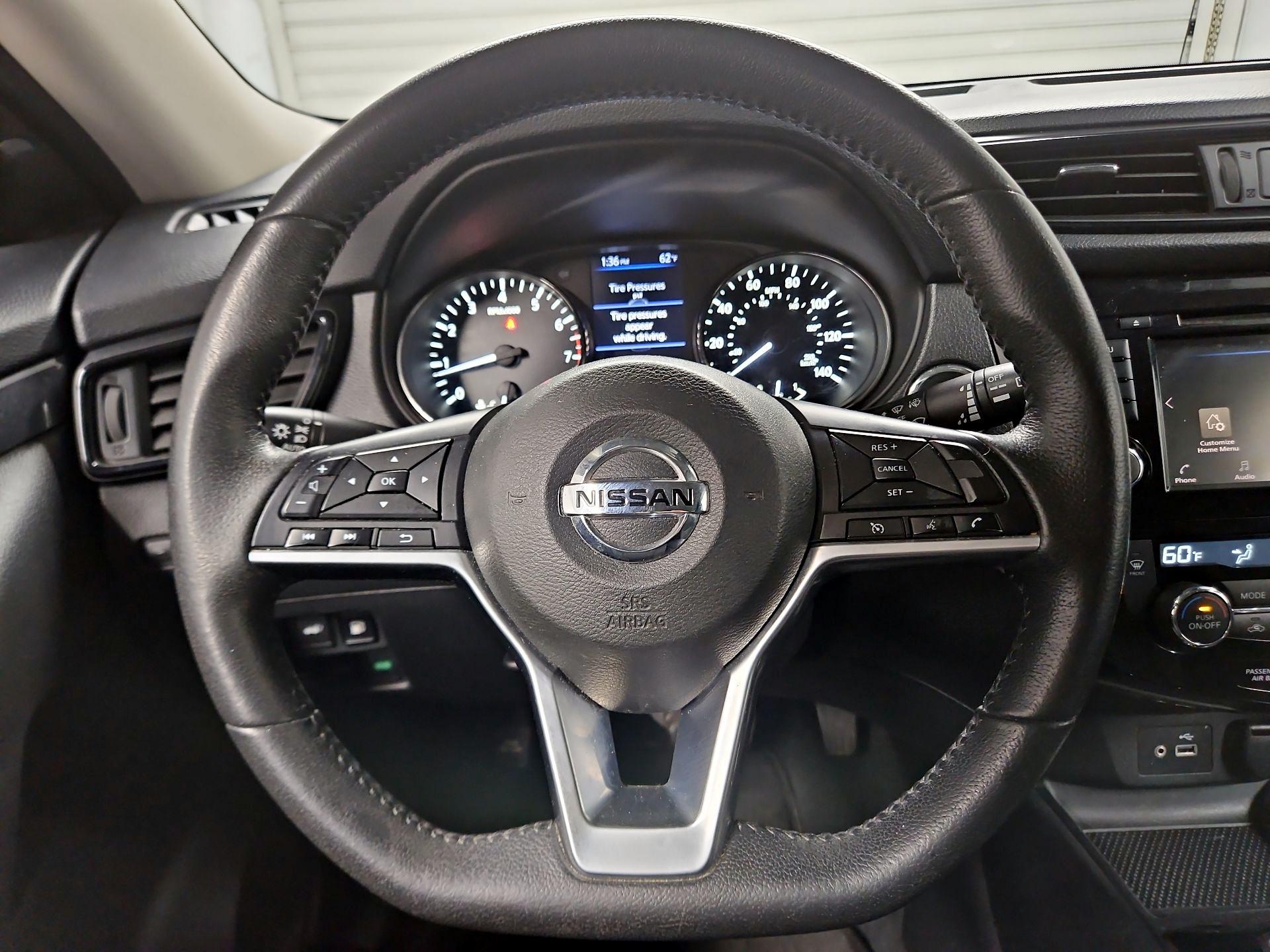 Thumbnail: 2019 Nissan Rogue - 10