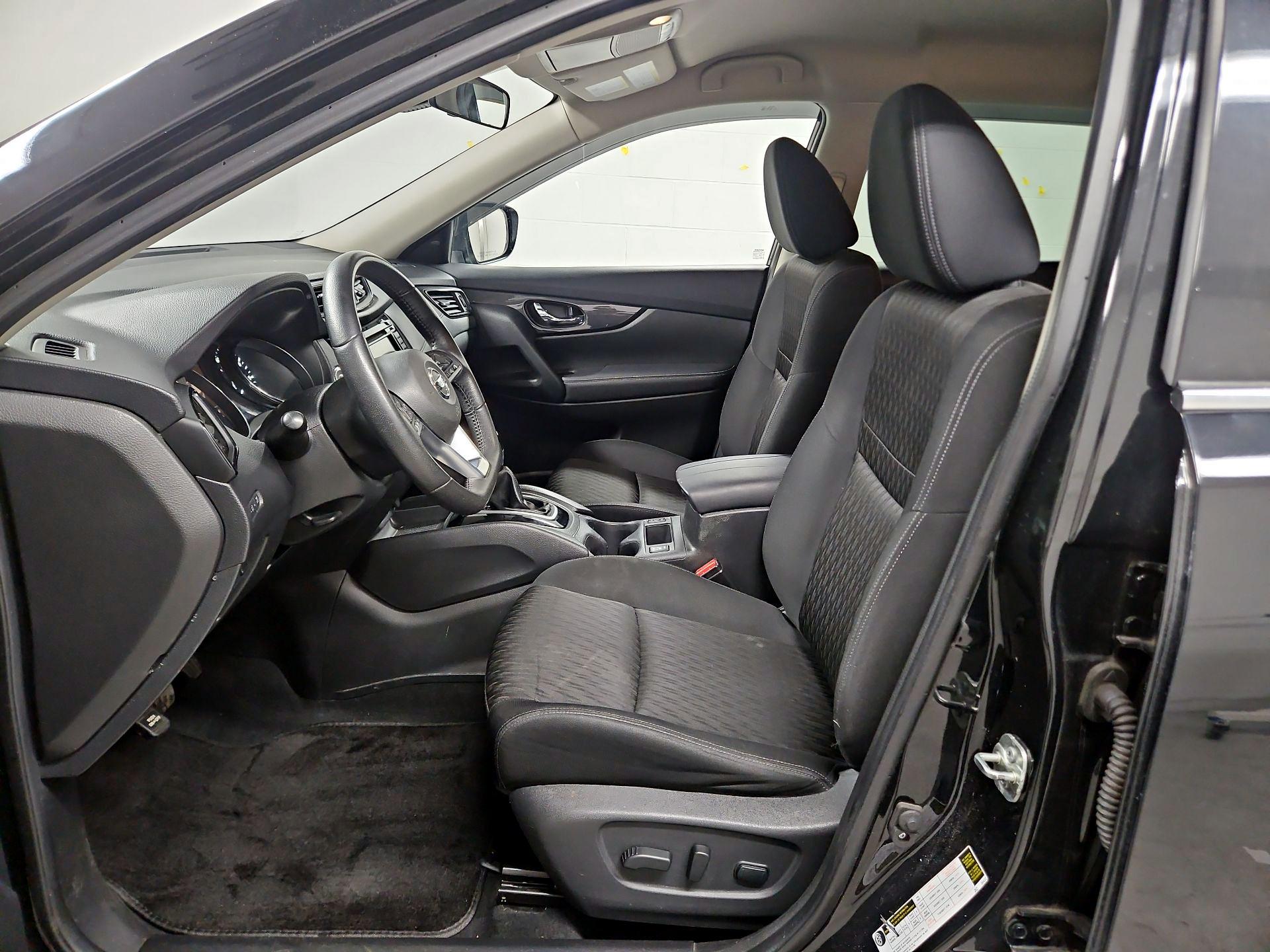 Thumbnail: 2019 Nissan Rogue - 11