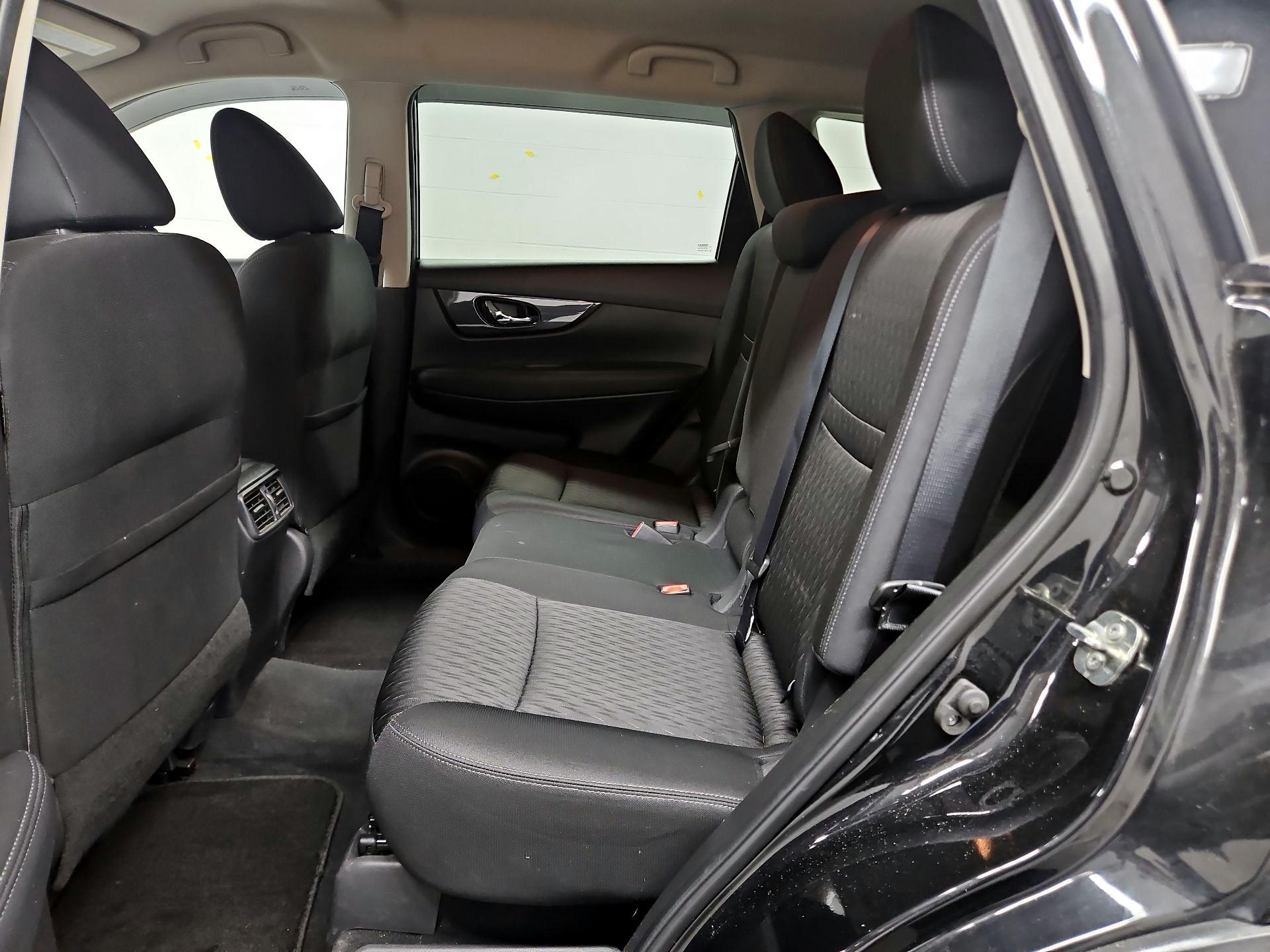 Thumbnail: 2019 Nissan Rogue - 19