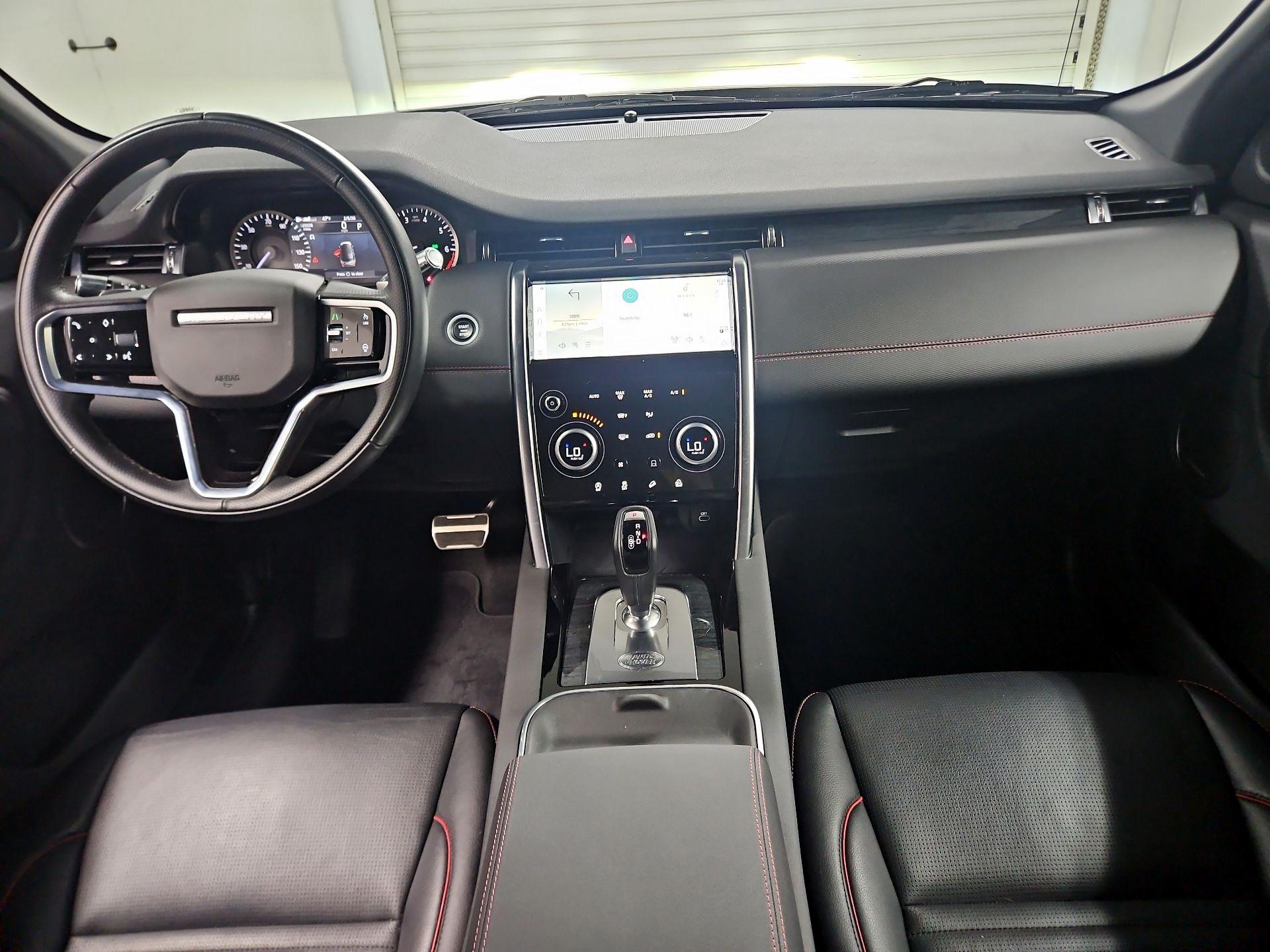 Thumbnail: 2022 Land Rover Discovery Sport - 9