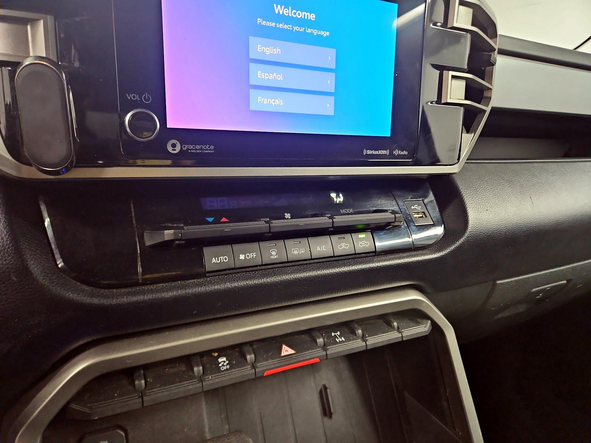 Thumbnail: 2022 Toyota Tundra - 16