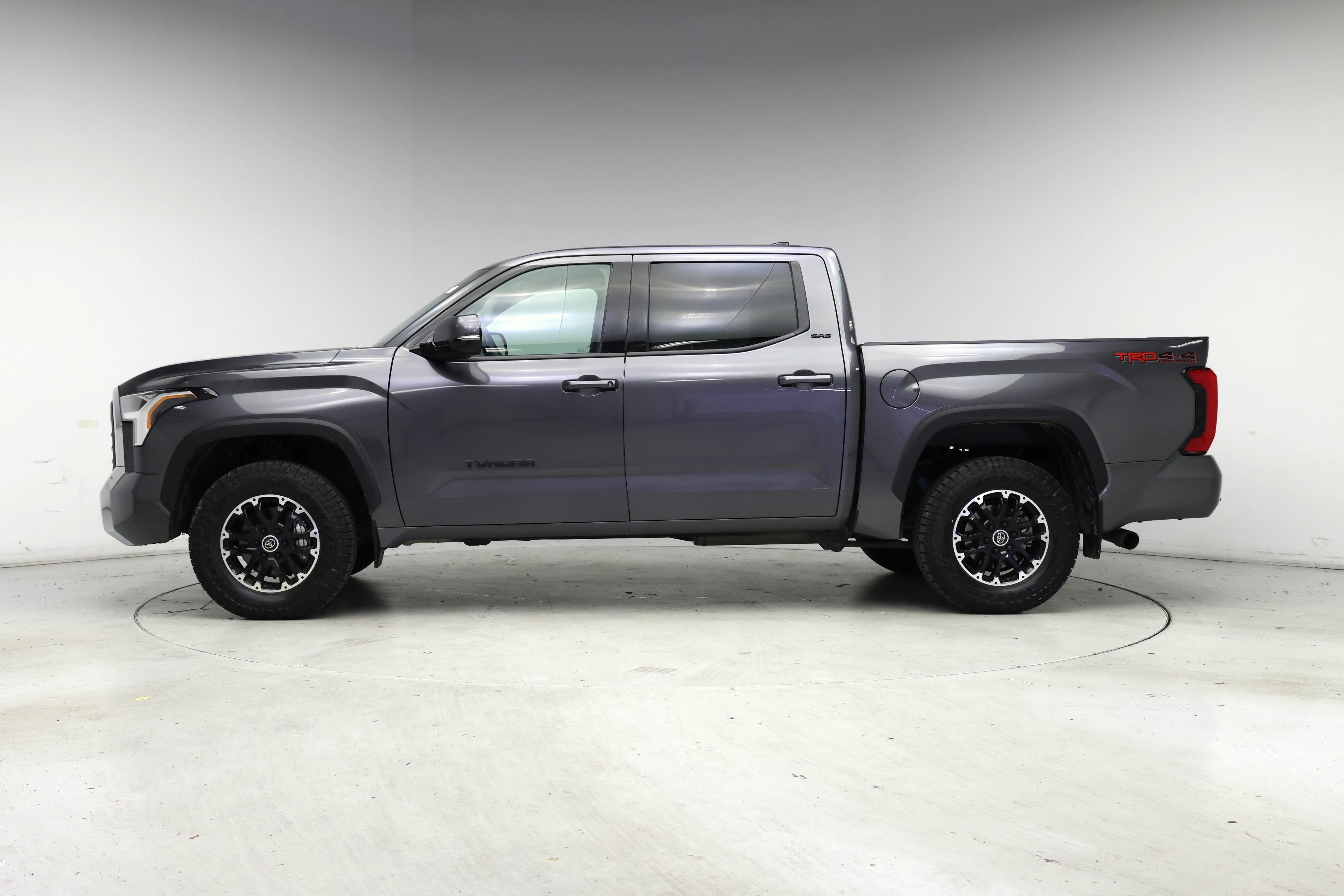 Thumbnail: 2022 Toyota Tundra - 3