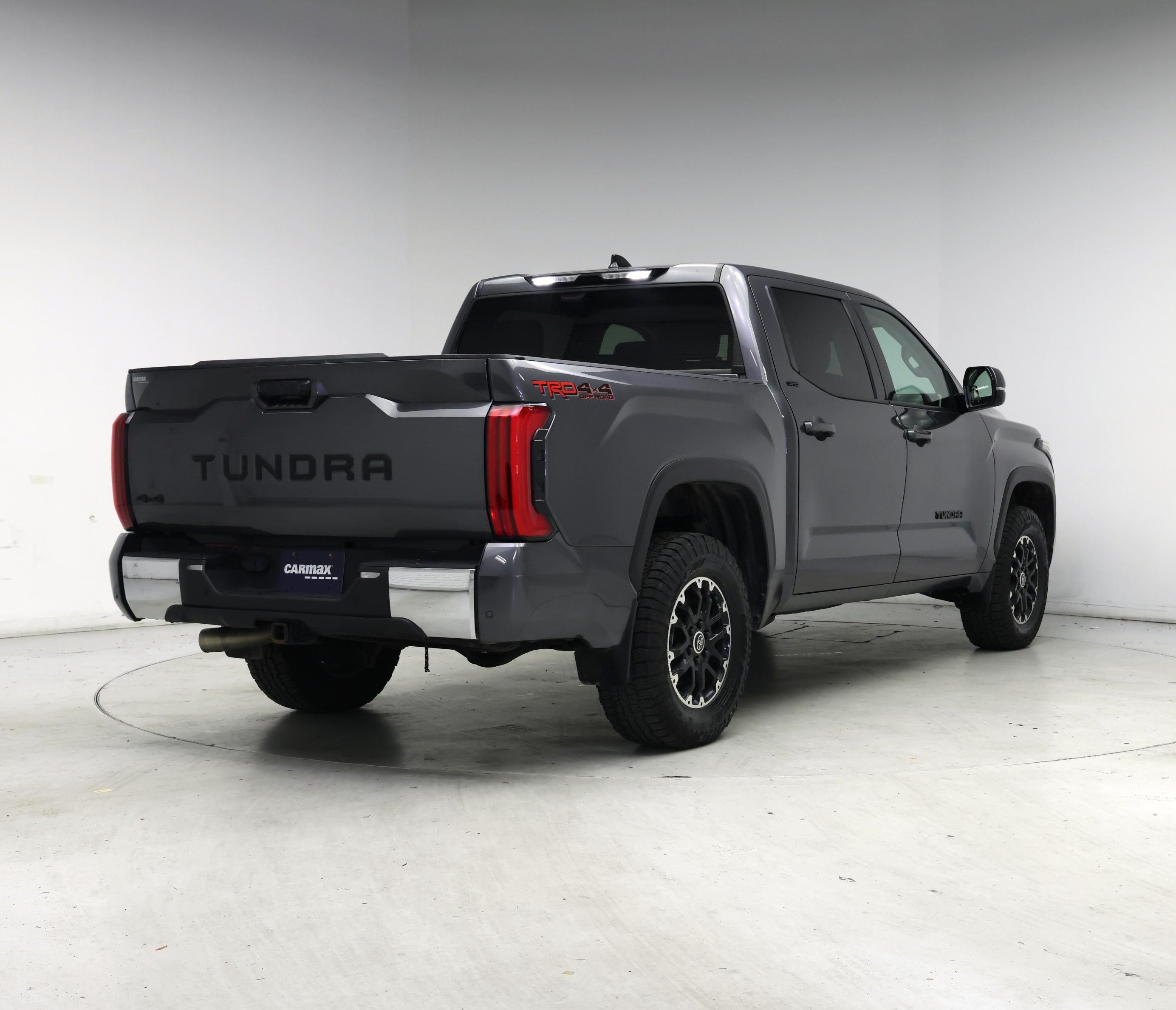 Thumbnail: 2022 Toyota Tundra - 8