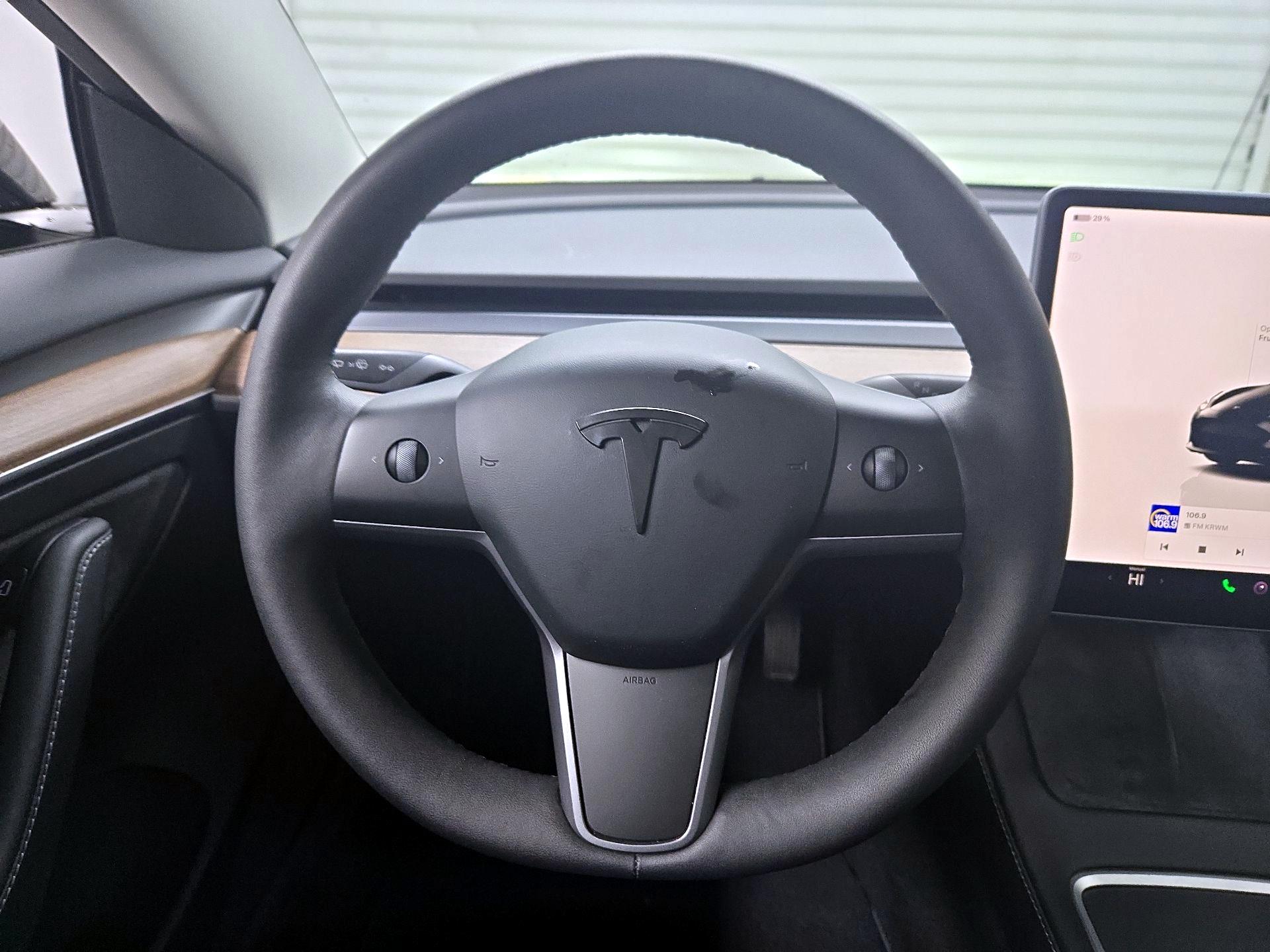 Thumbnail: 2023 Tesla Model 3 - 10