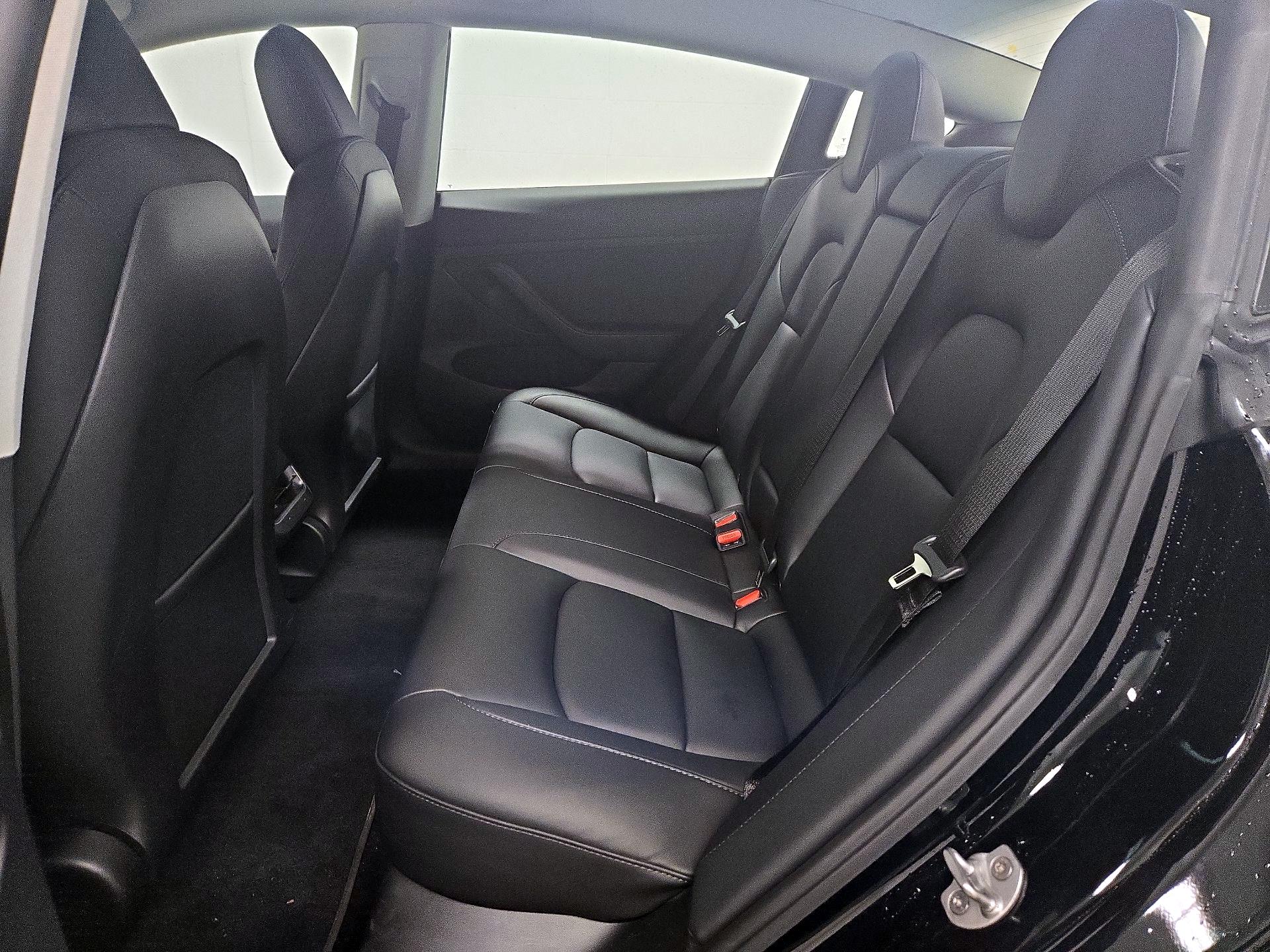 Thumbnail: 2023 Tesla Model 3 - 18