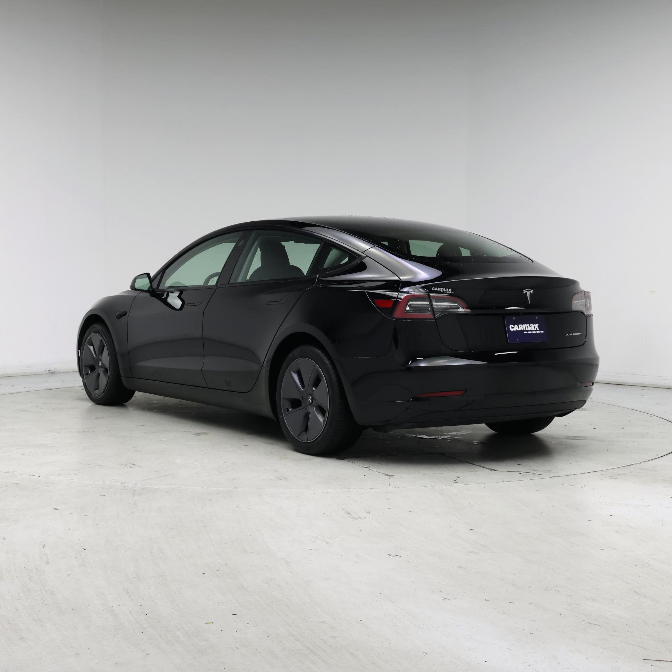 Thumbnail: 2023 Tesla Model 3 - 2