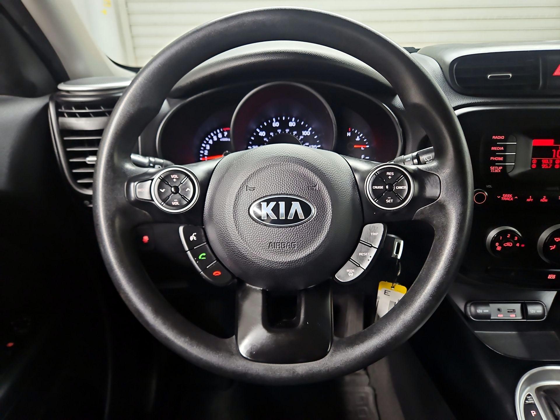 Thumbnail: 2015 Kia Soul - 10