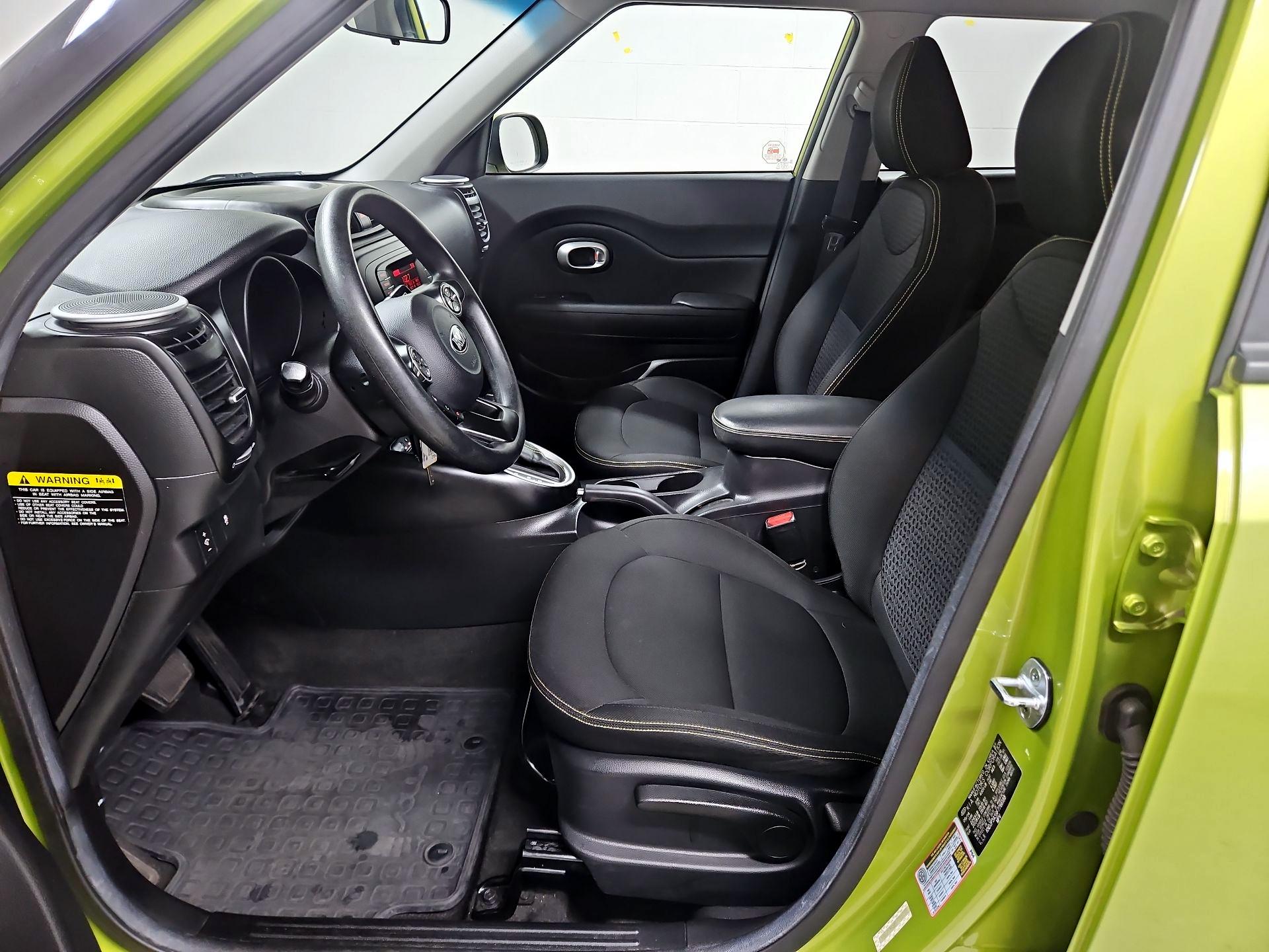 Thumbnail: 2015 Kia Soul - 11