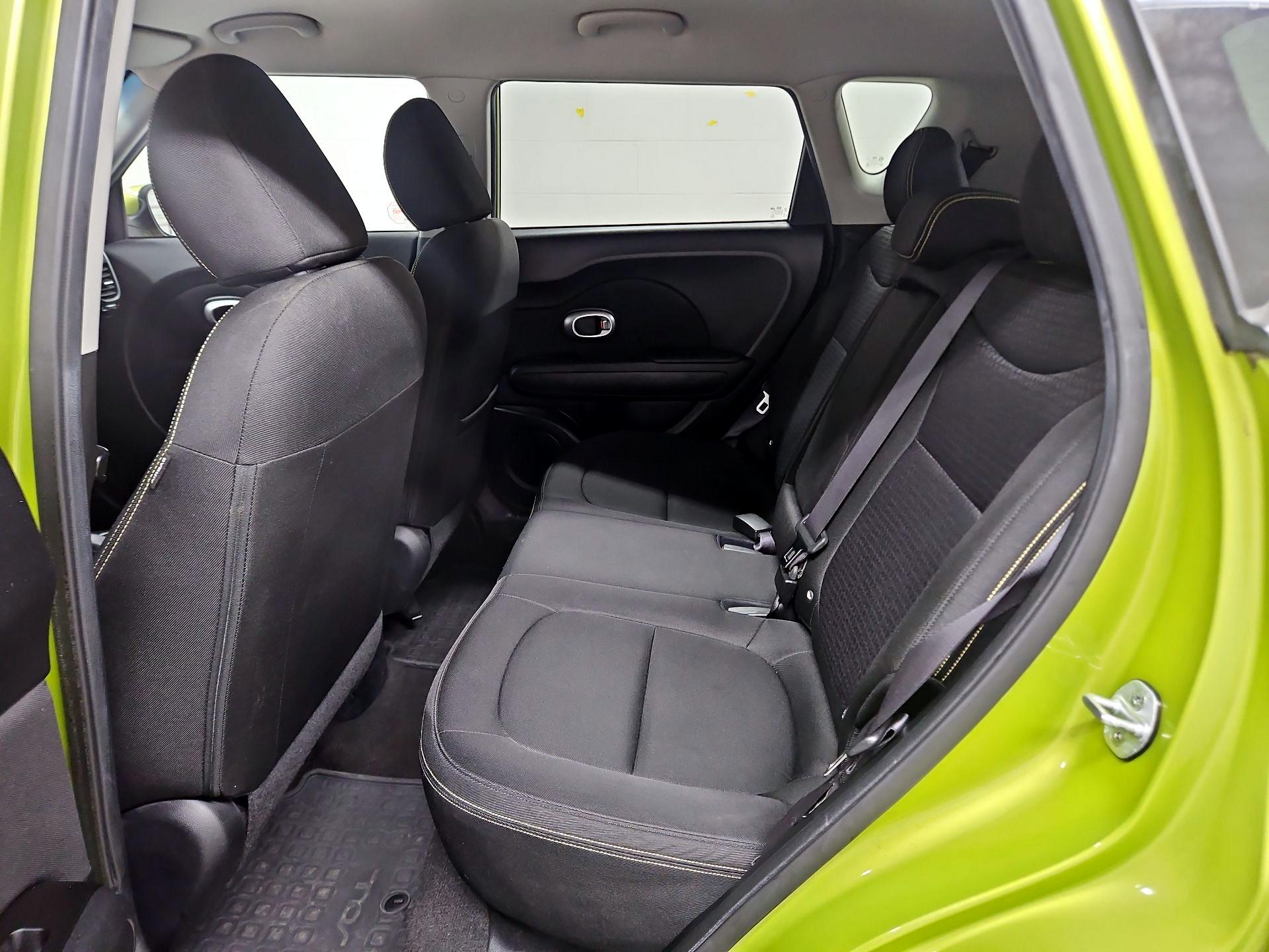 Thumbnail: 2015 Kia Soul - 18
