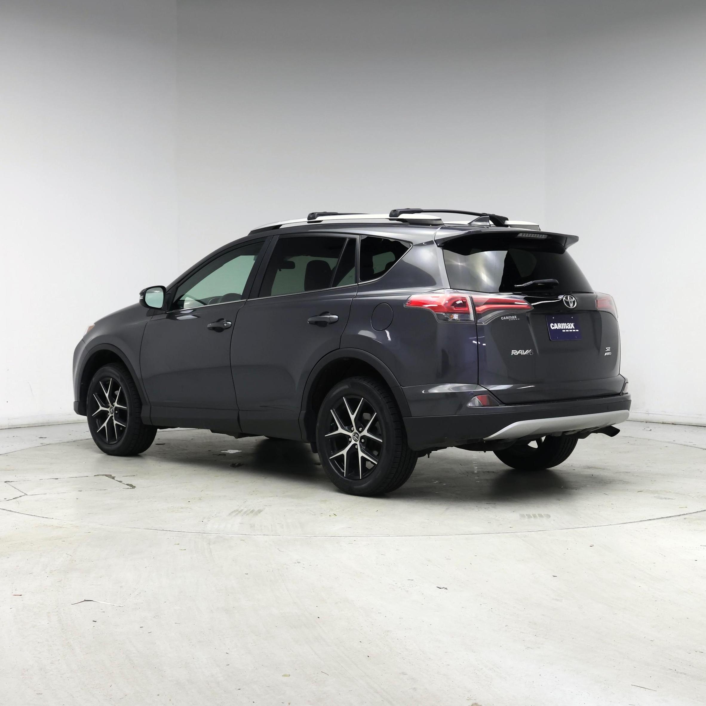 Thumbnail: 2016 Toyota RAV4 - 2