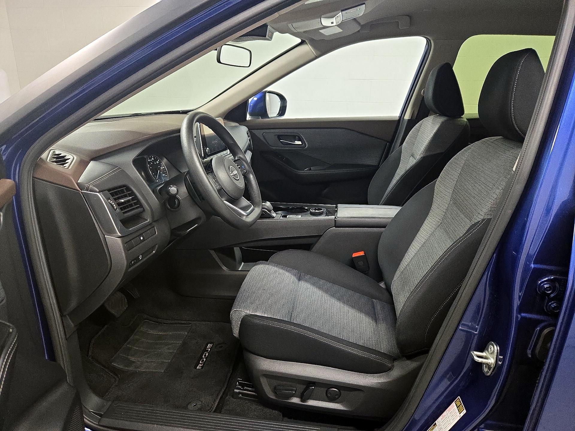 Thumbnail: 2023 Nissan Rogue - 11