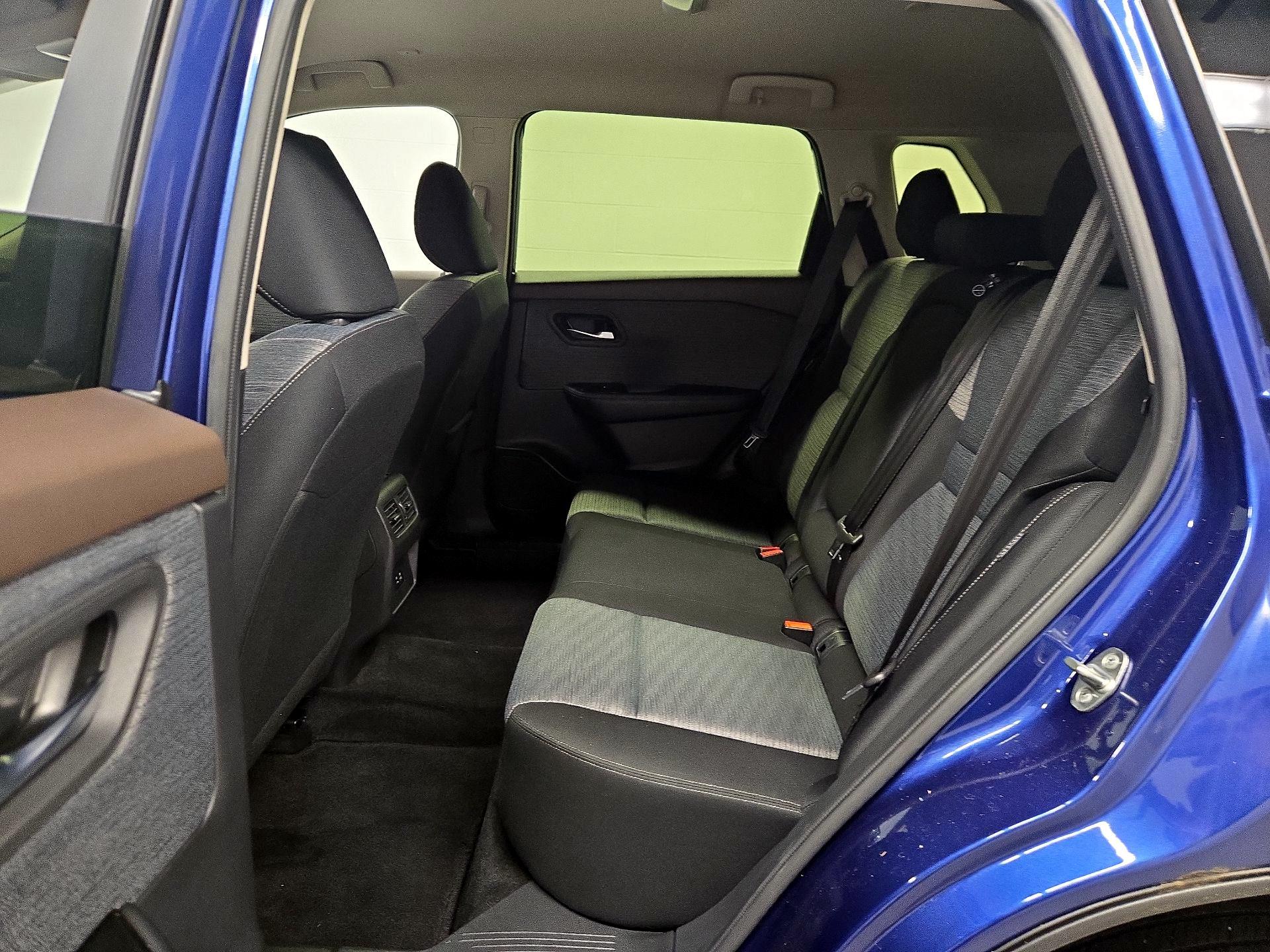 Thumbnail: 2023 Nissan Rogue - 19