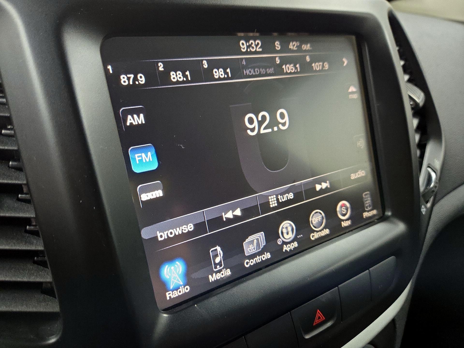 Thumbnail: 2014 Jeep Cherokee - 16