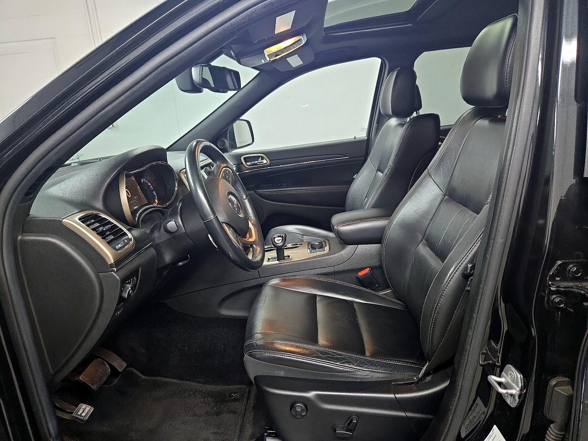 Thumbnail: 2014 Jeep Grand Cherokee - 11