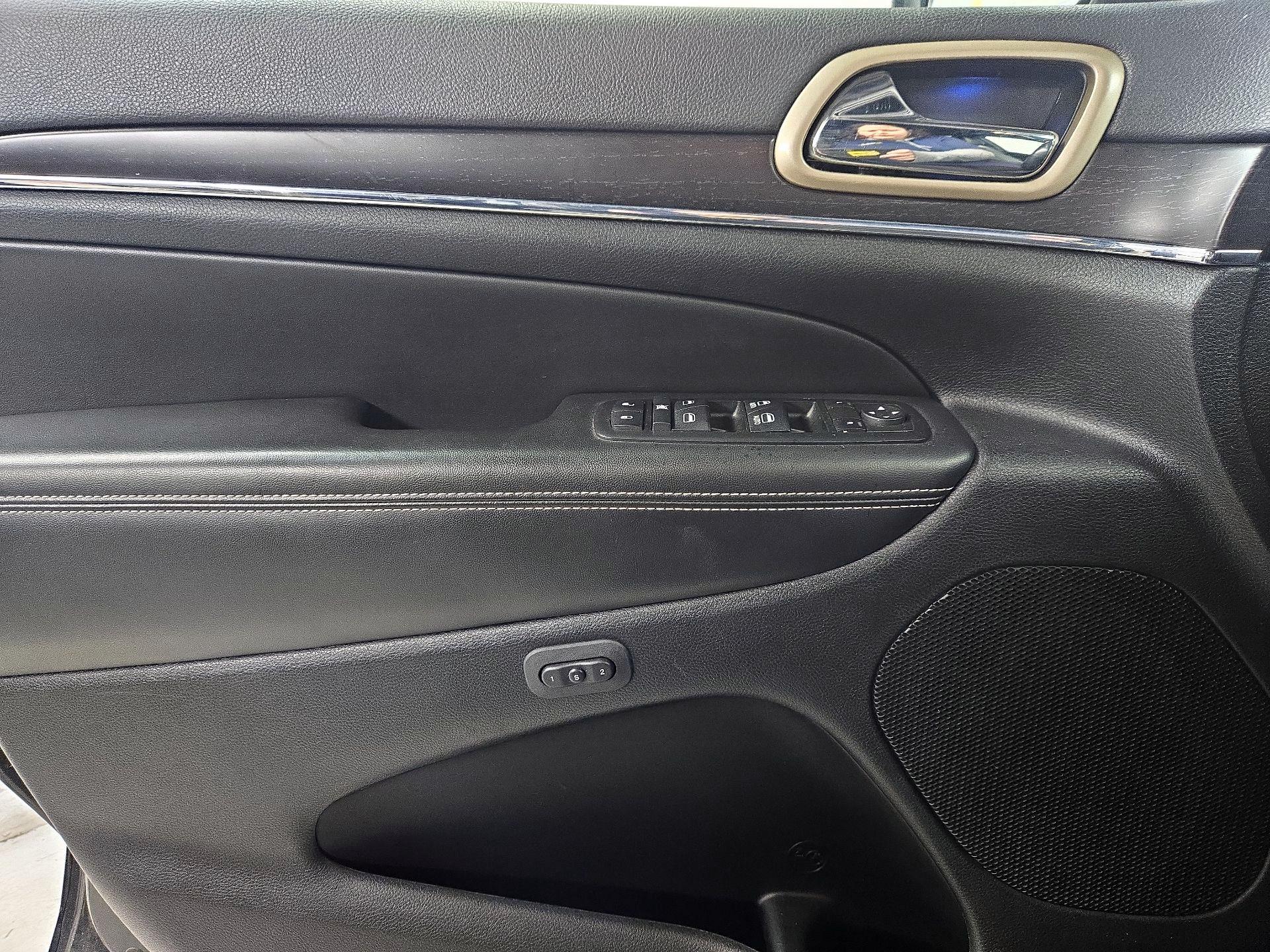 Thumbnail: 2014 Jeep Grand Cherokee - 12