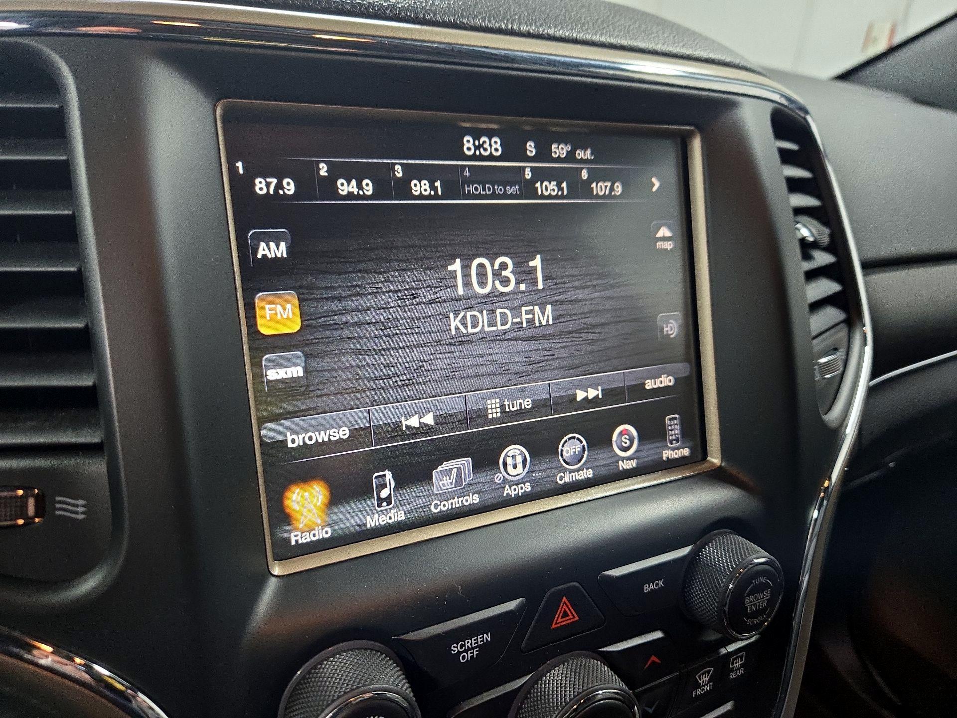 Thumbnail: 2014 Jeep Grand Cherokee - 16