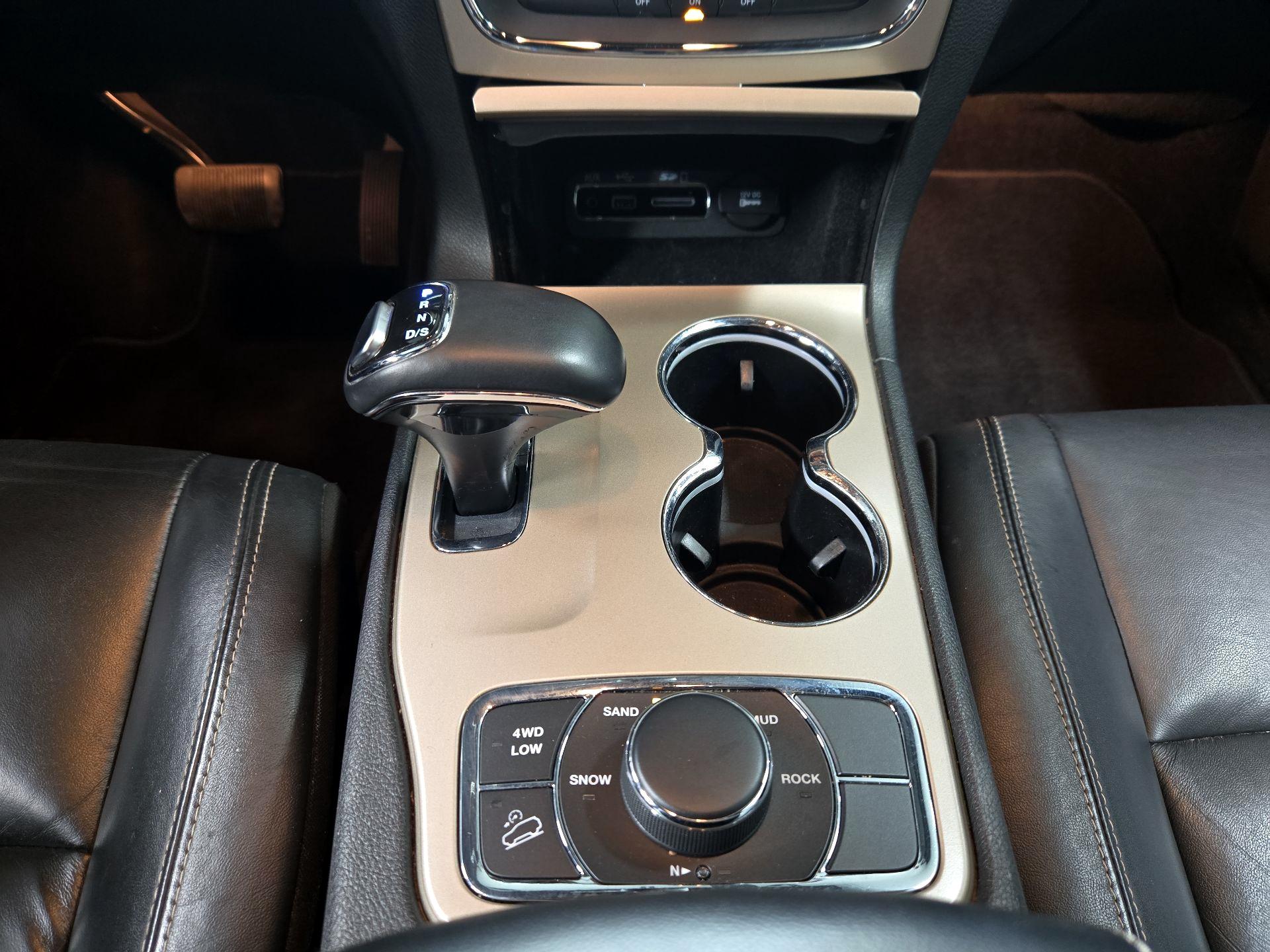 Thumbnail: 2014 Jeep Grand Cherokee - 18