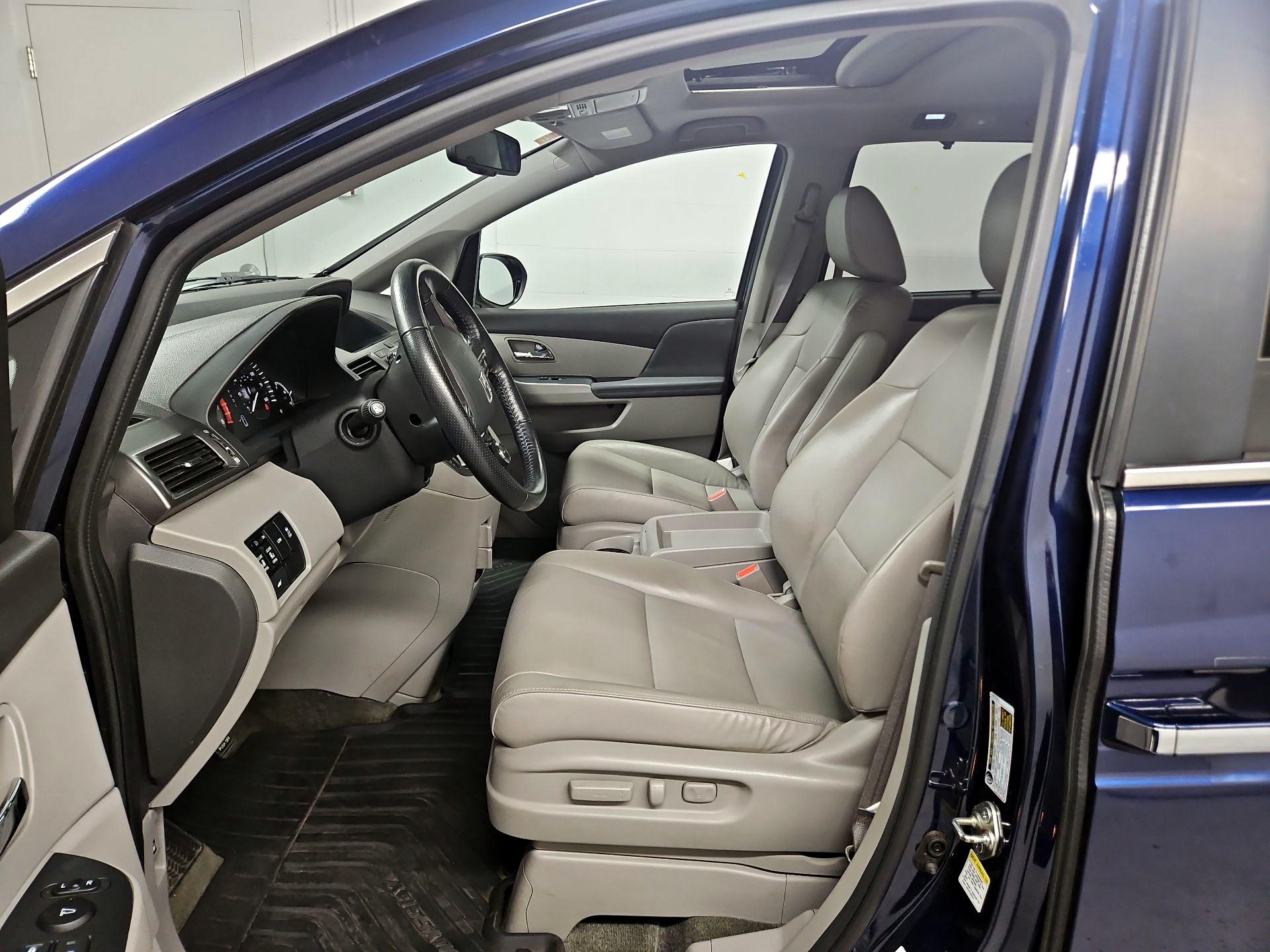 Thumbnail: 2015 Honda Odyssey - 11