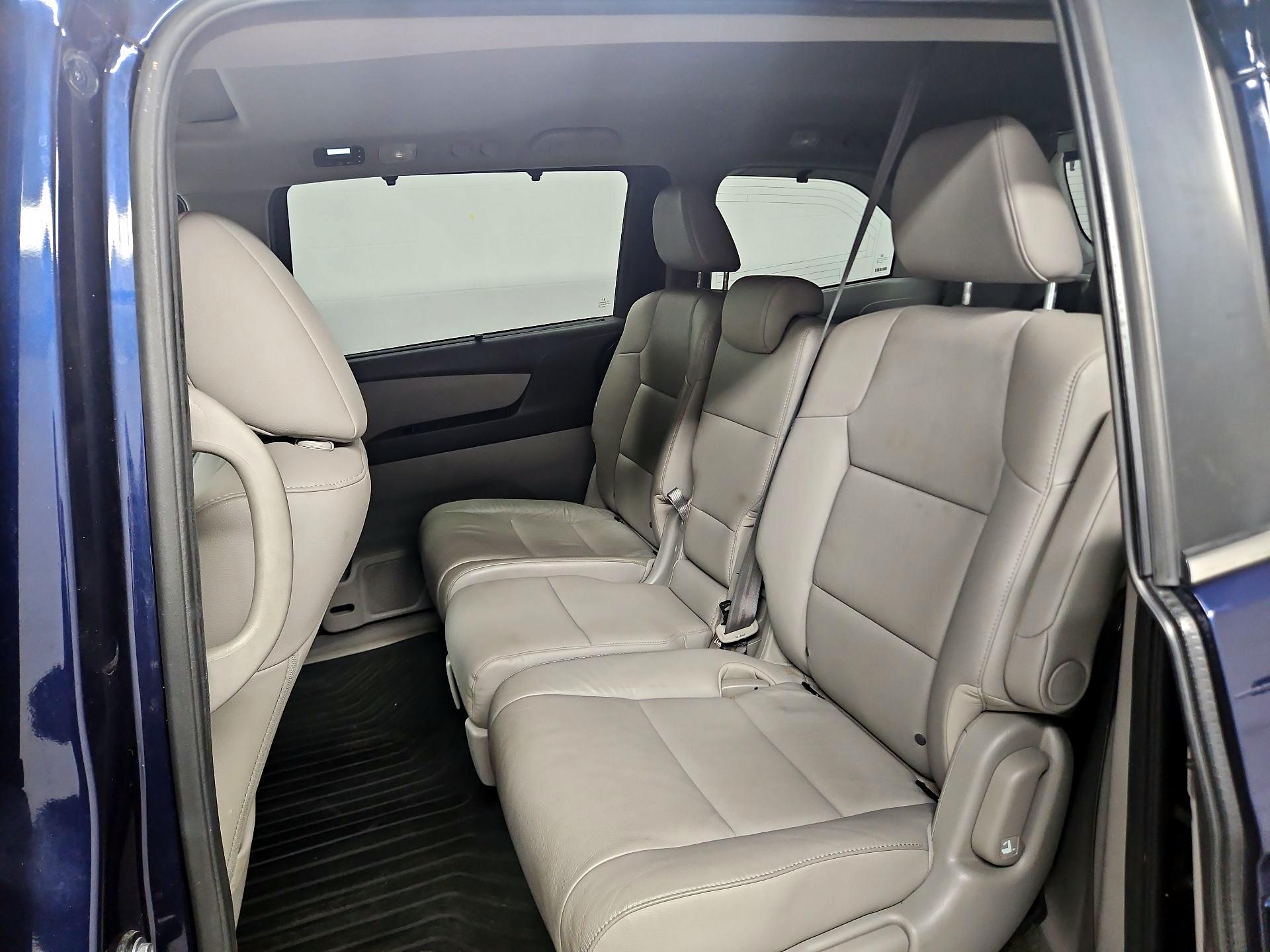 Thumbnail: 2015 Honda Odyssey - 20