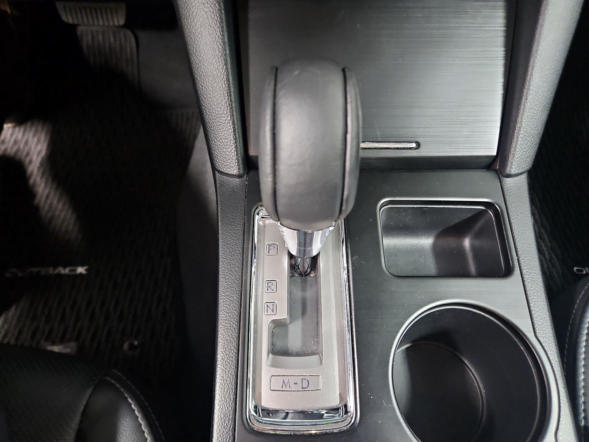 Thumbnail: 2016 Subaru Outback - 17