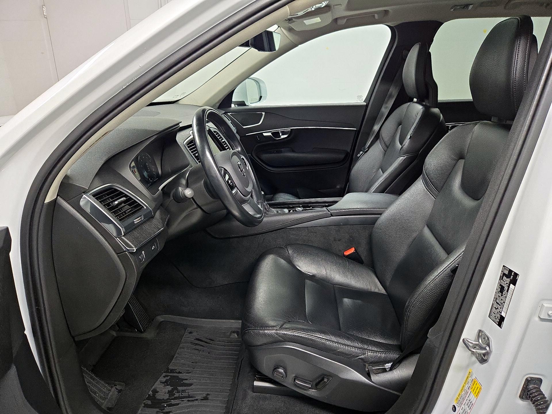 Thumbnail: 2020 Volvo XC90 - 11