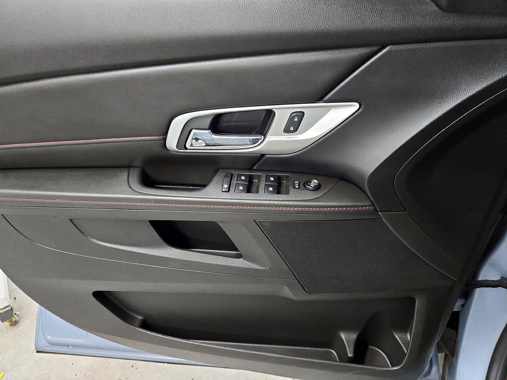 Thumbnail: 2015 GMC Terrain - 12