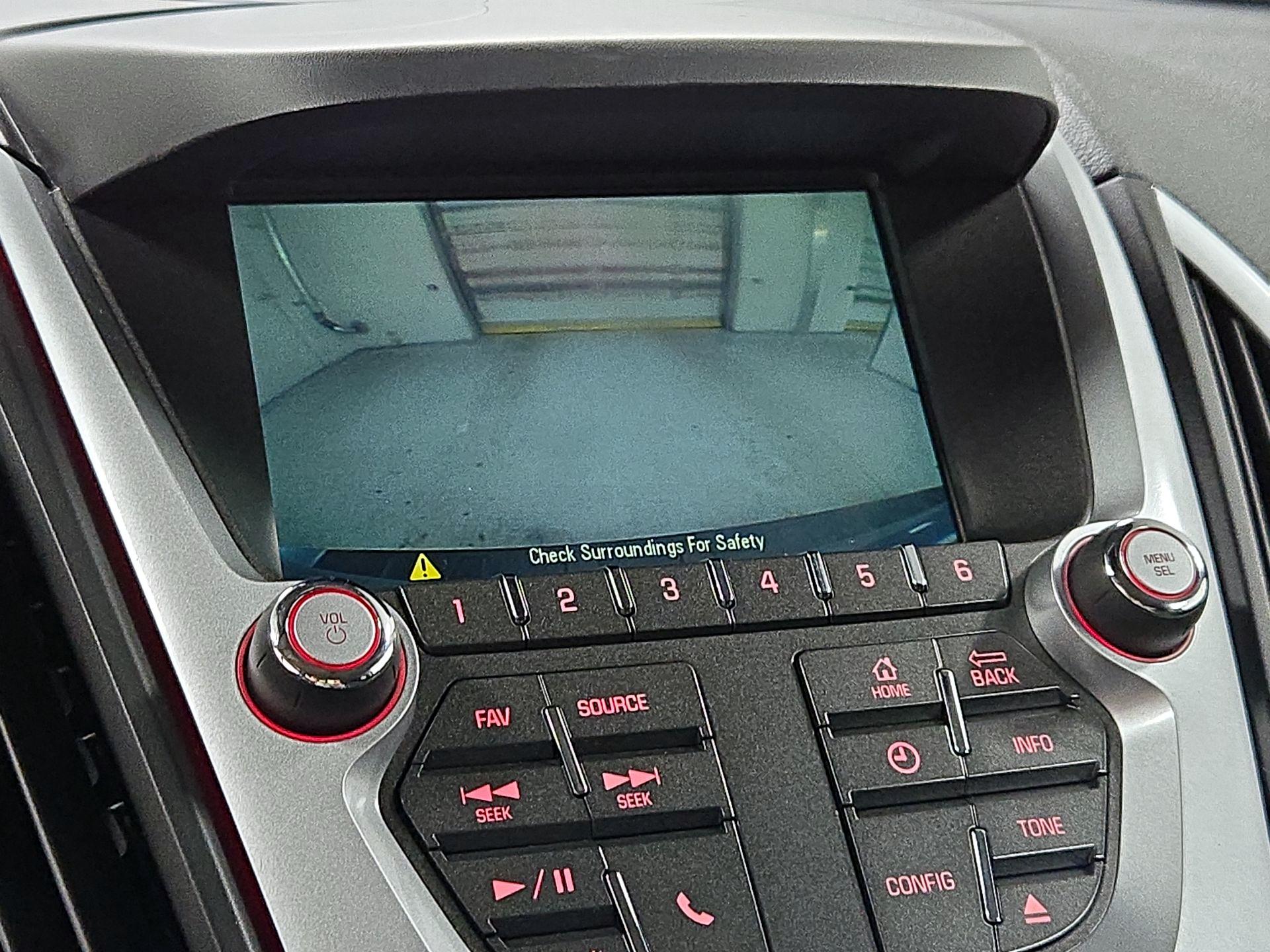 Thumbnail: 2015 GMC Terrain - 14