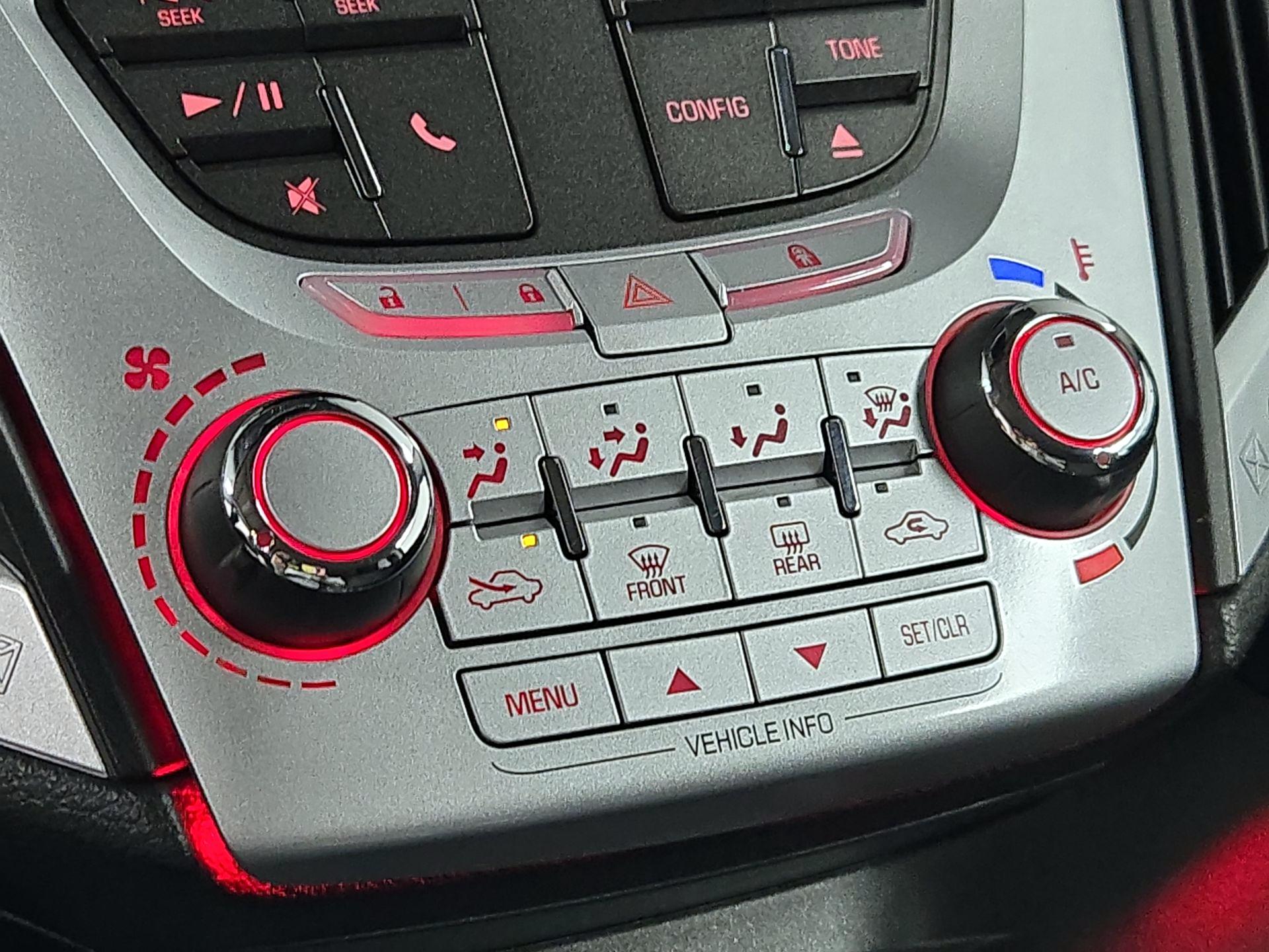 Thumbnail: 2015 GMC Terrain - 16