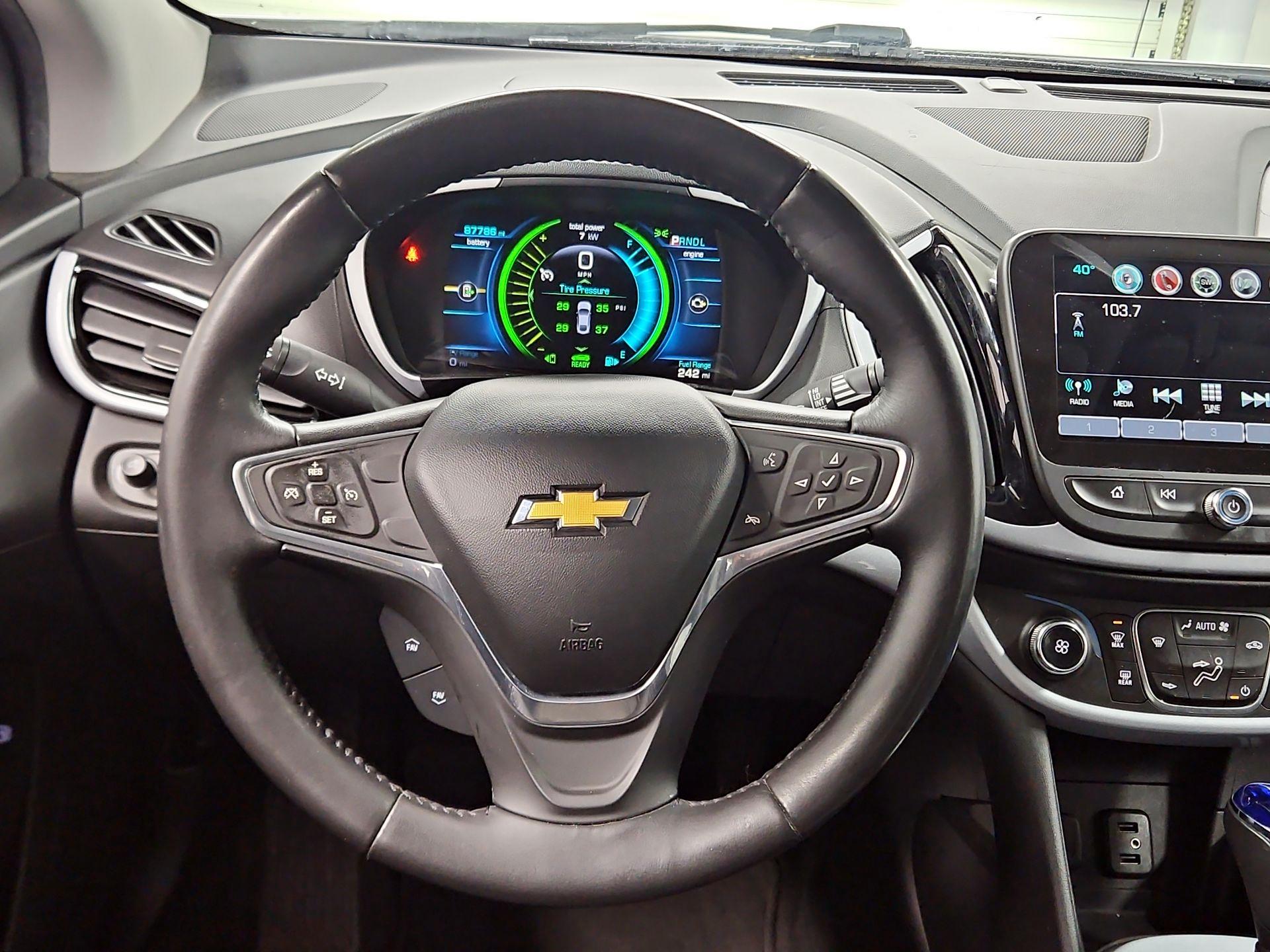 Thumbnail: 2017 Chevrolet Volt - 10