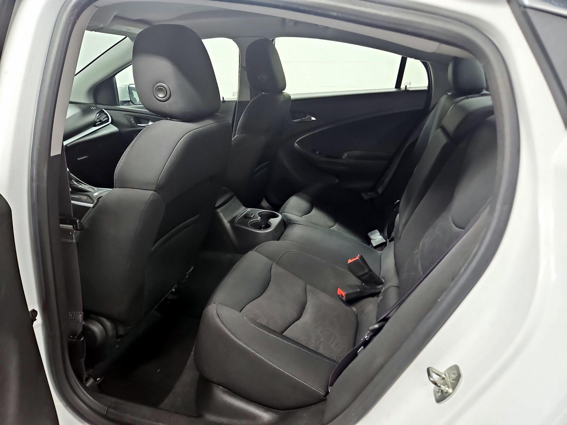 Thumbnail: 2017 Chevrolet Volt - 19