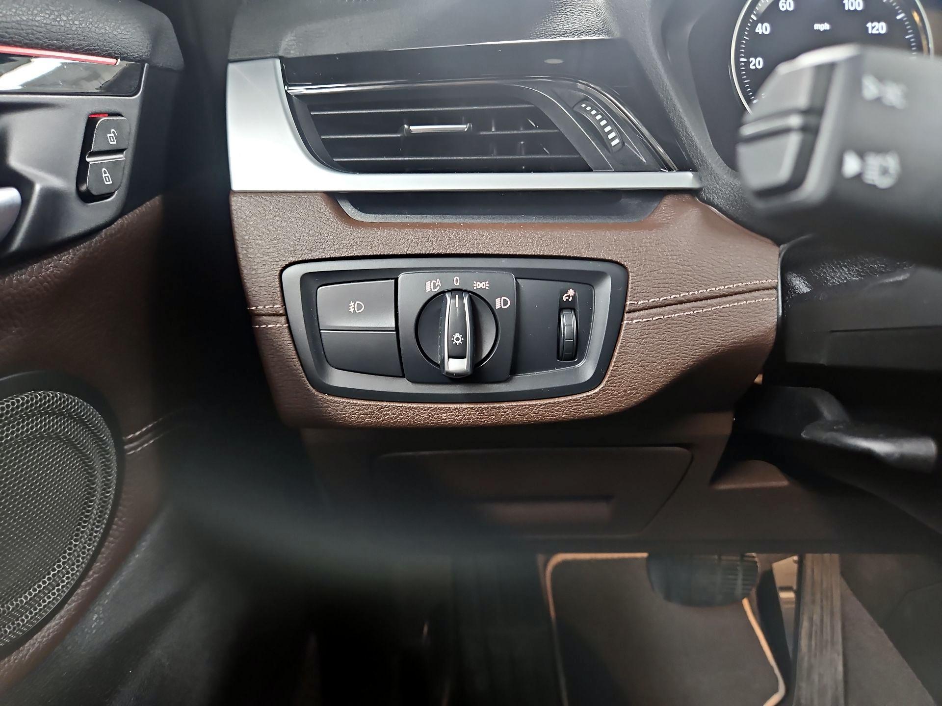 Thumbnail: 2020 BMW X1 - 13