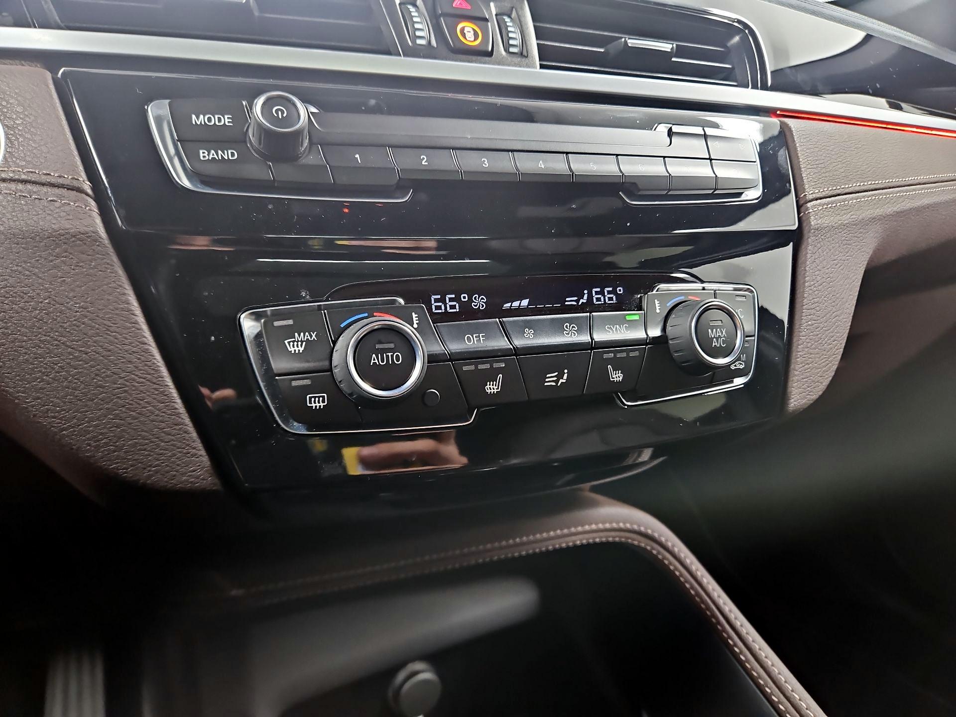 Thumbnail: 2020 BMW X1 - 17