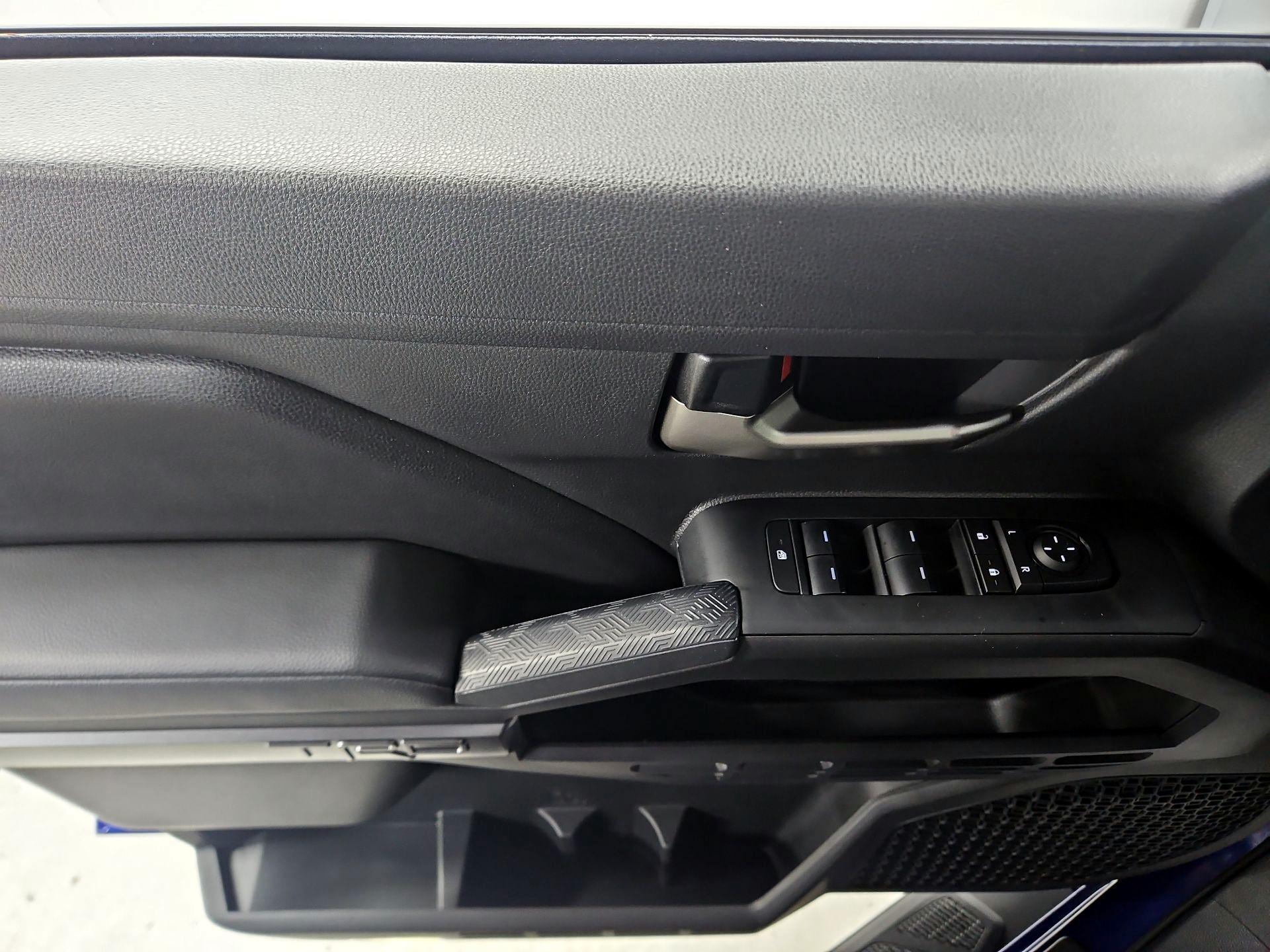 Thumbnail: 2025 Toyota Tacoma - 12