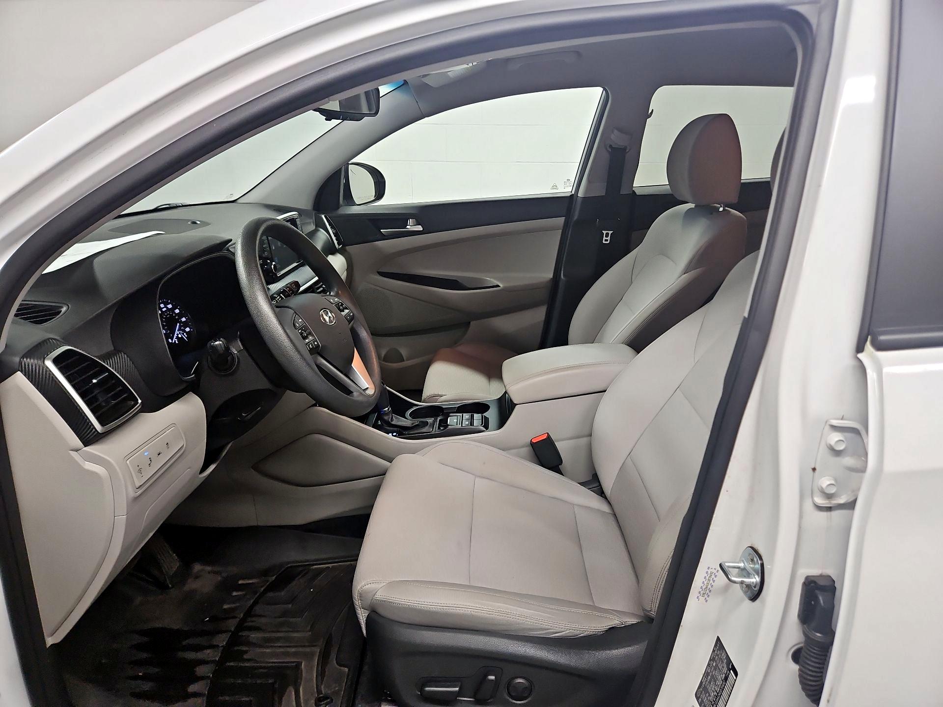 Thumbnail: 2019 Hyundai Tucson - 11